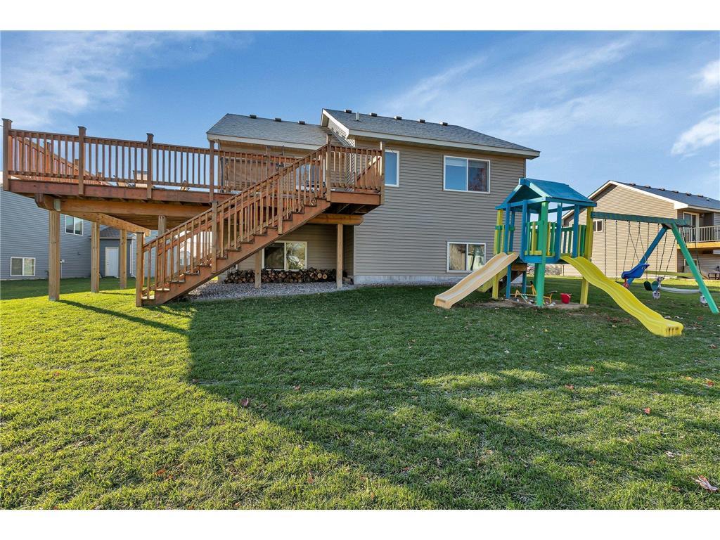 516  Frankfort Way, Waverly, MN