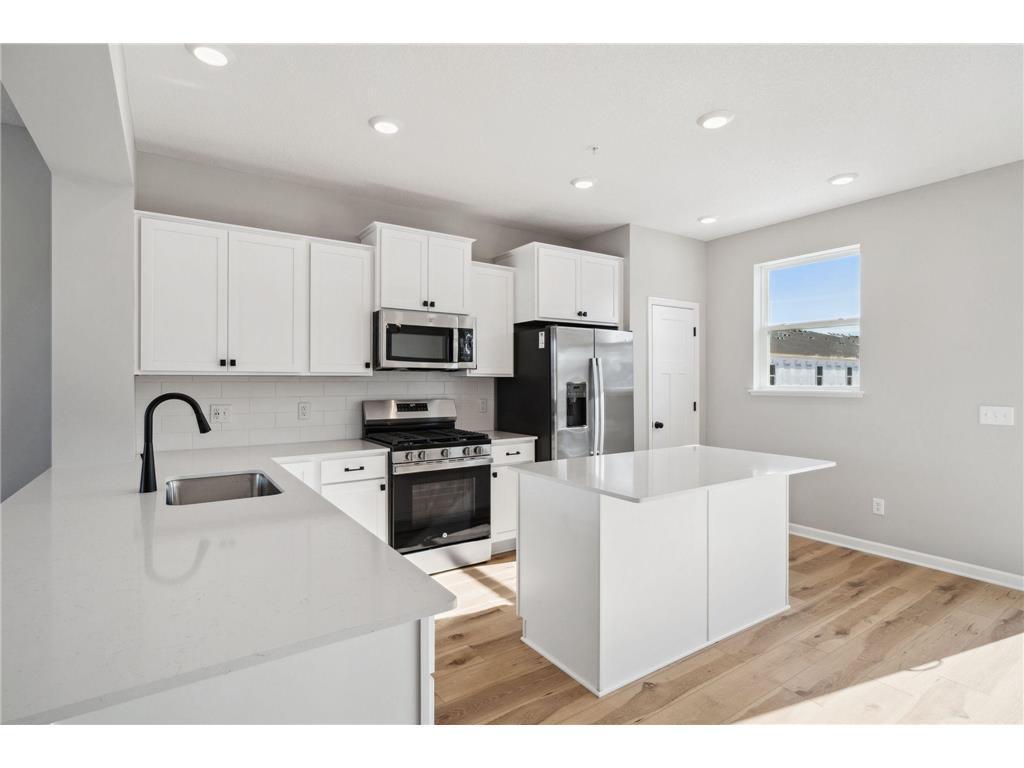 6770  Wildflower Way, Minnetrista, MN