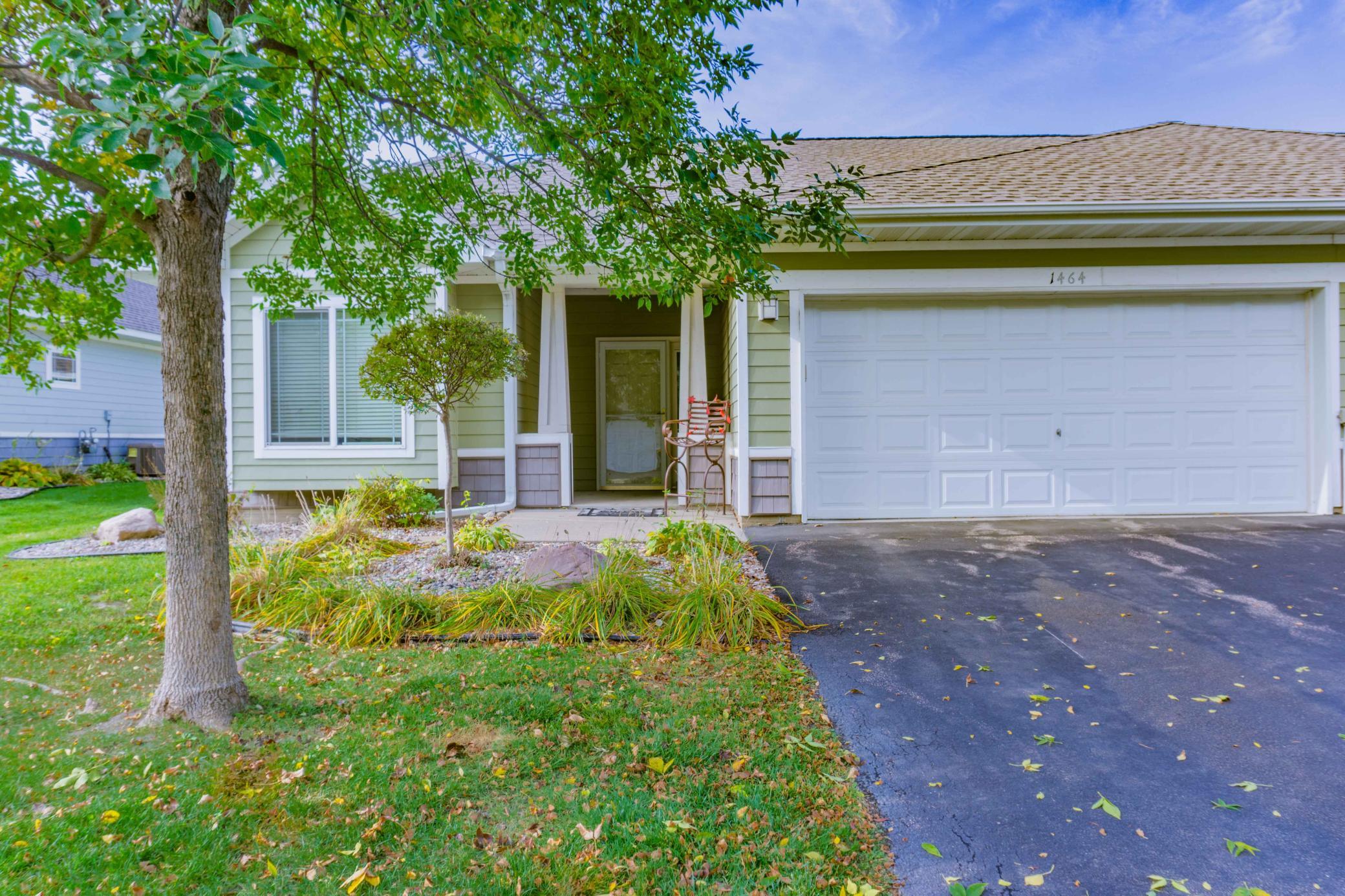 1464  Ravoux Lane, Chaska, MN