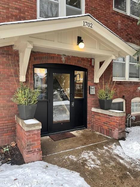 1703, 1702  Ashland and Laurel Avenue, Saint Paul, MN