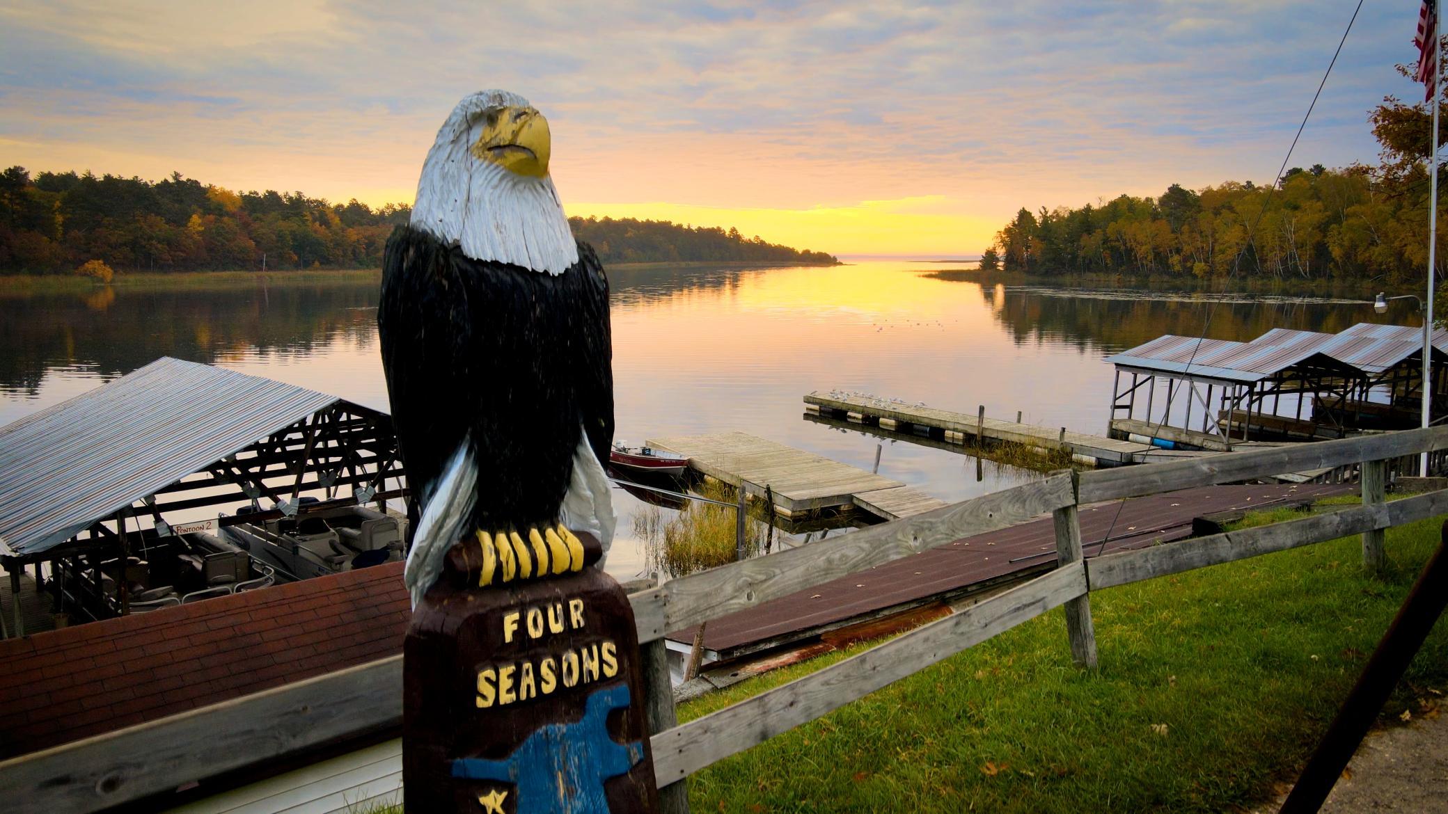 952  River Drive NW, Bena, MN