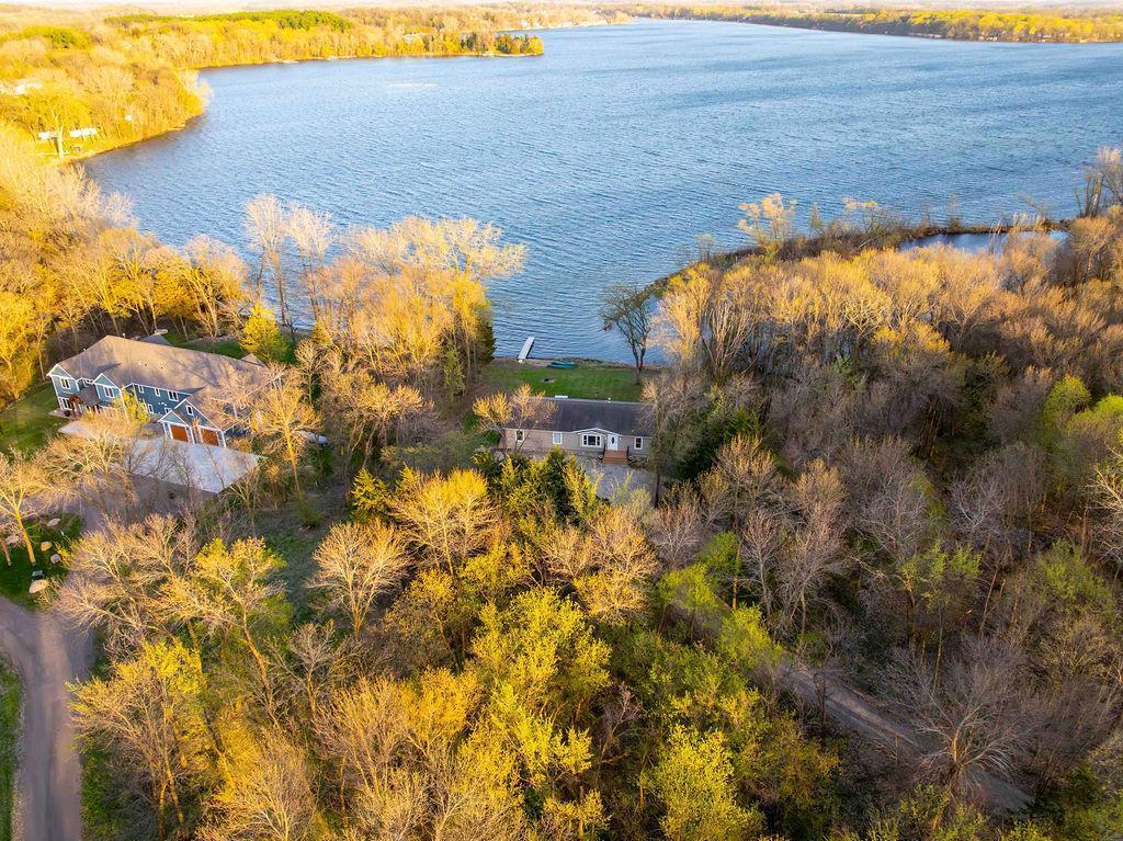 22083  Lake Francis Road, Elysian, MN