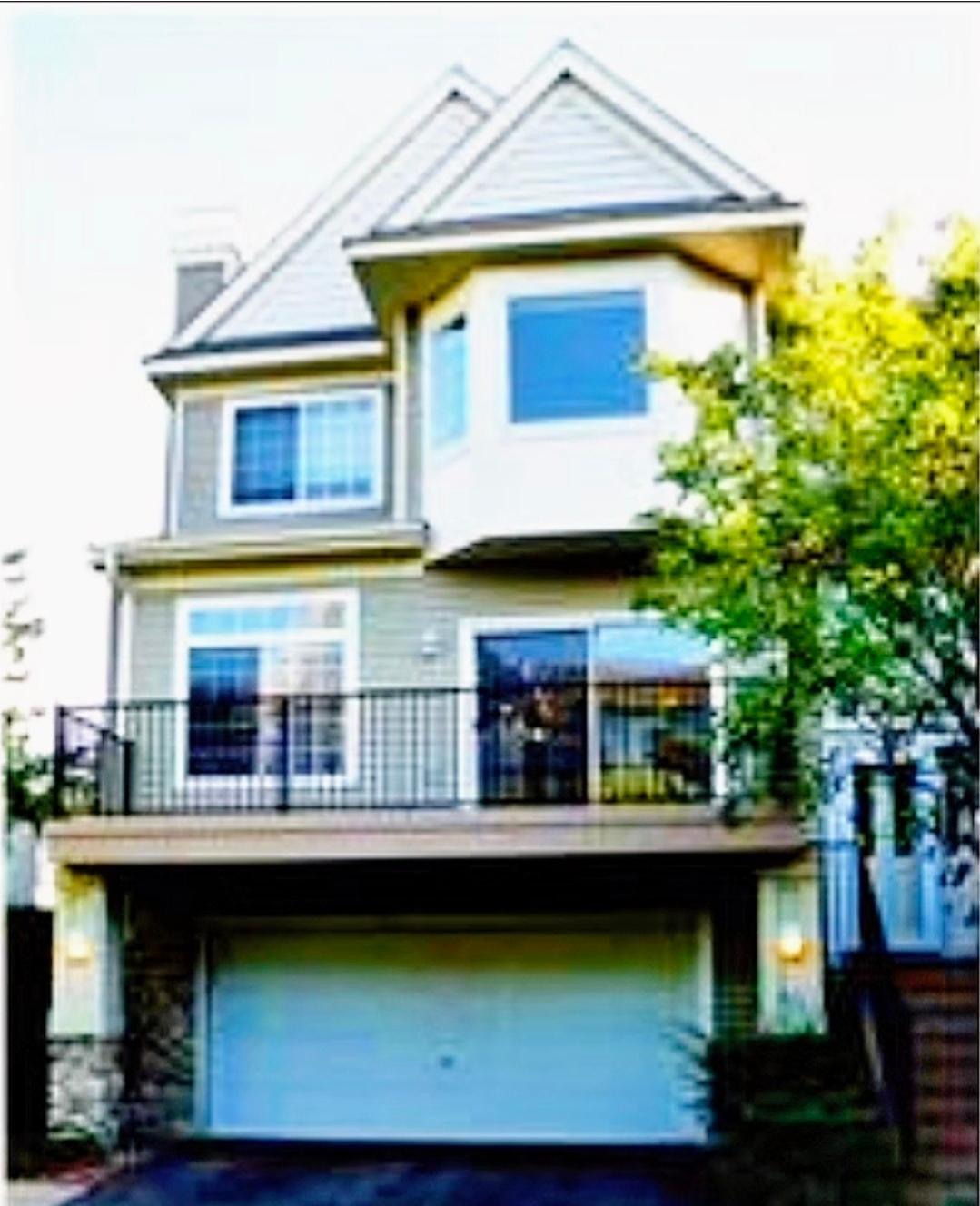 2332  Eagle Trace Lane, Woodbury, MN