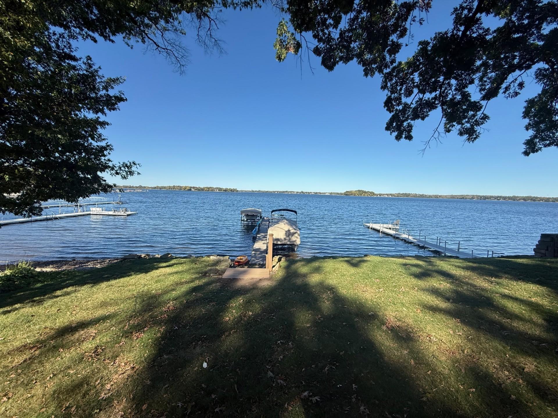 19  Birchwood Lane, Birchwood Village, MN