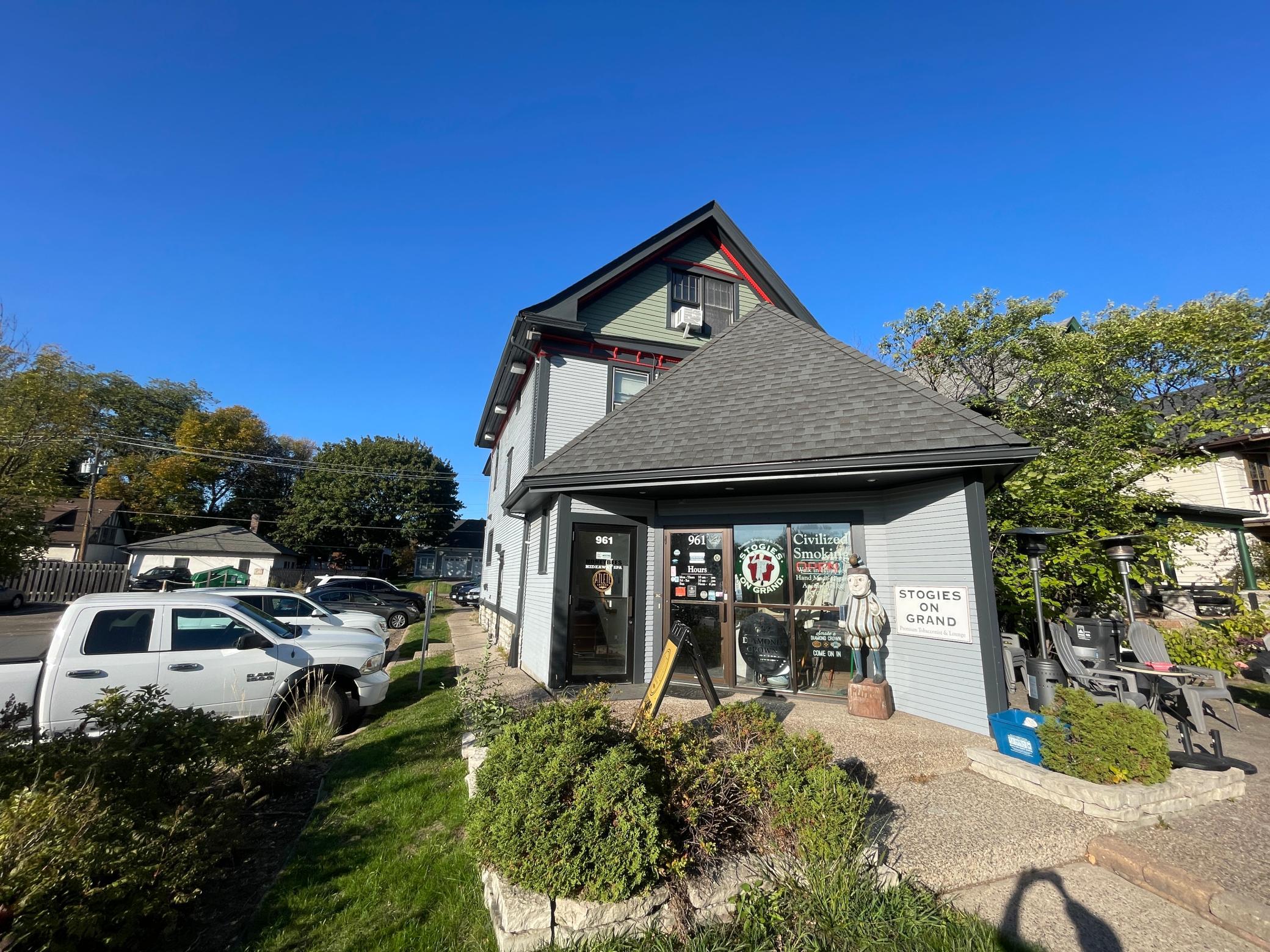 961  Grand Avenue, Saint Paul, MN