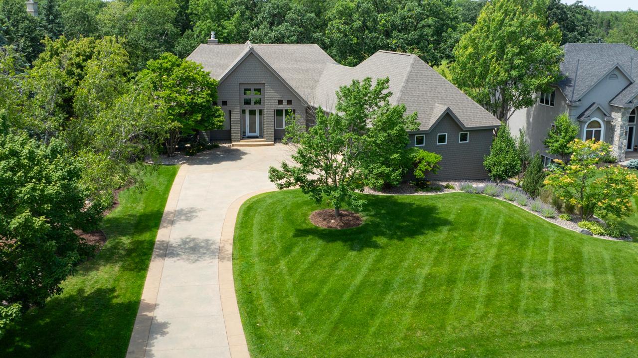 8692  Wynstone Pass, Eden Prairie, MN