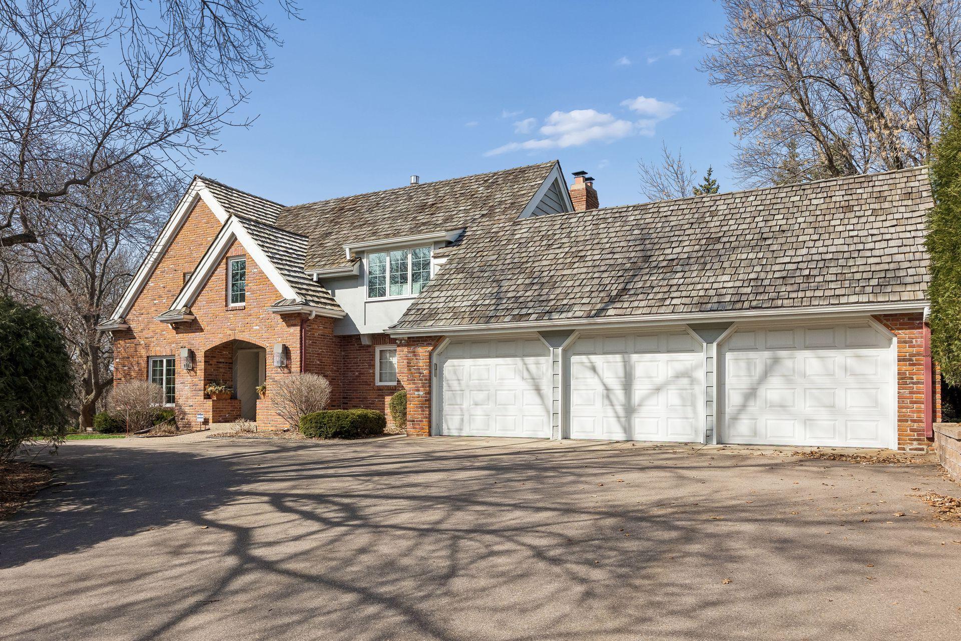 6704  Dovre Drive, Edina, MN
