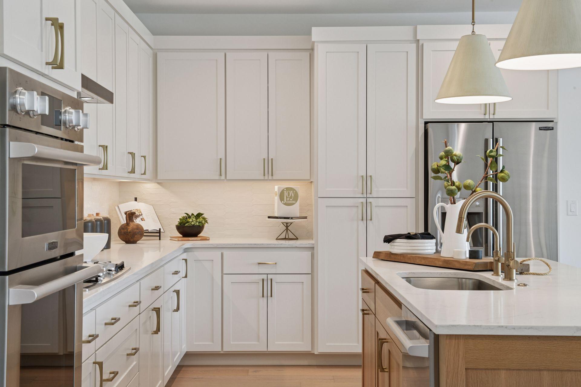 5621  Buffington Lane, Shorewood, MN