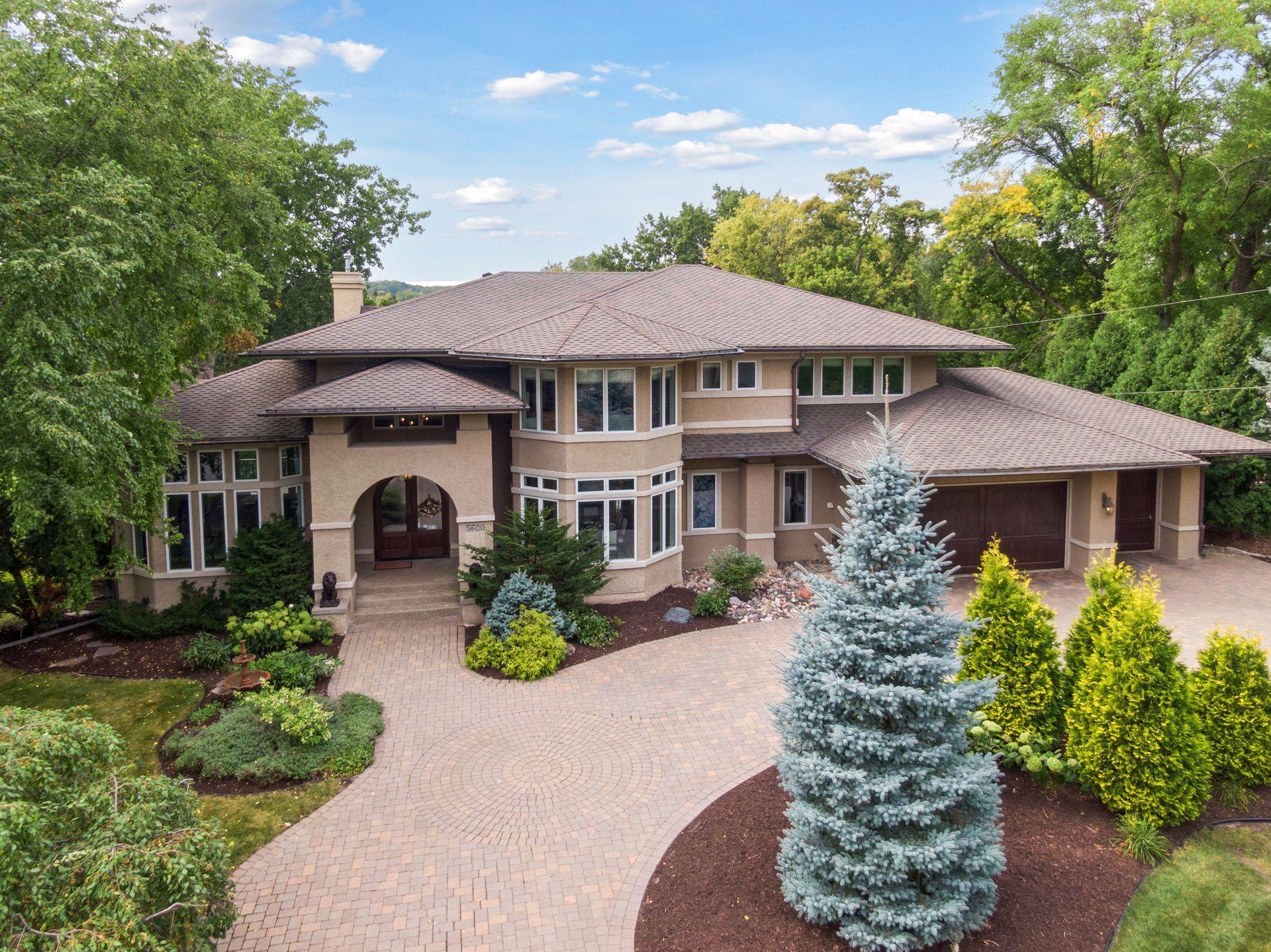5600  Parkwood Lane, Edina, MN