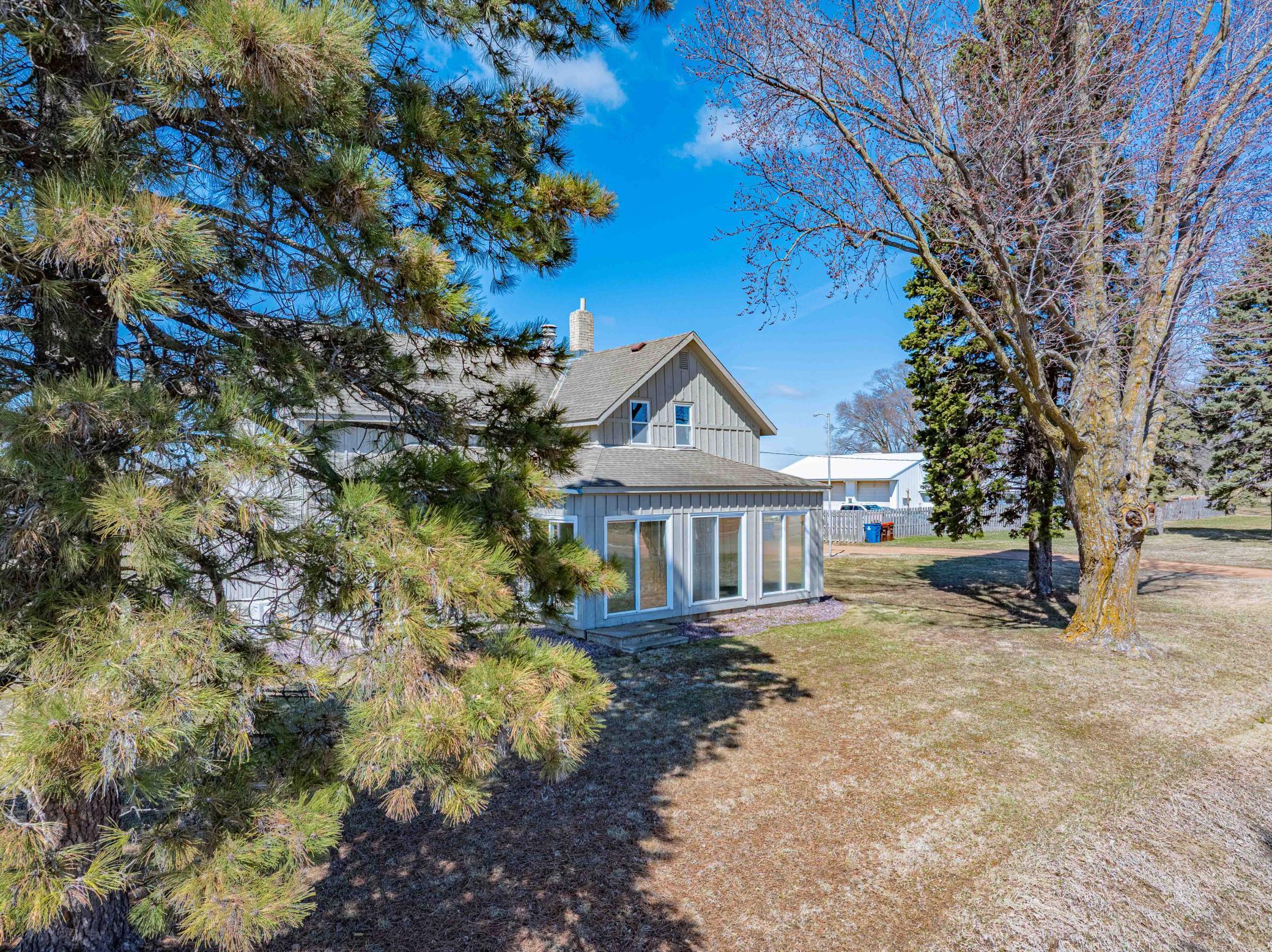 5690  County Road 10  N, Waconia, MN