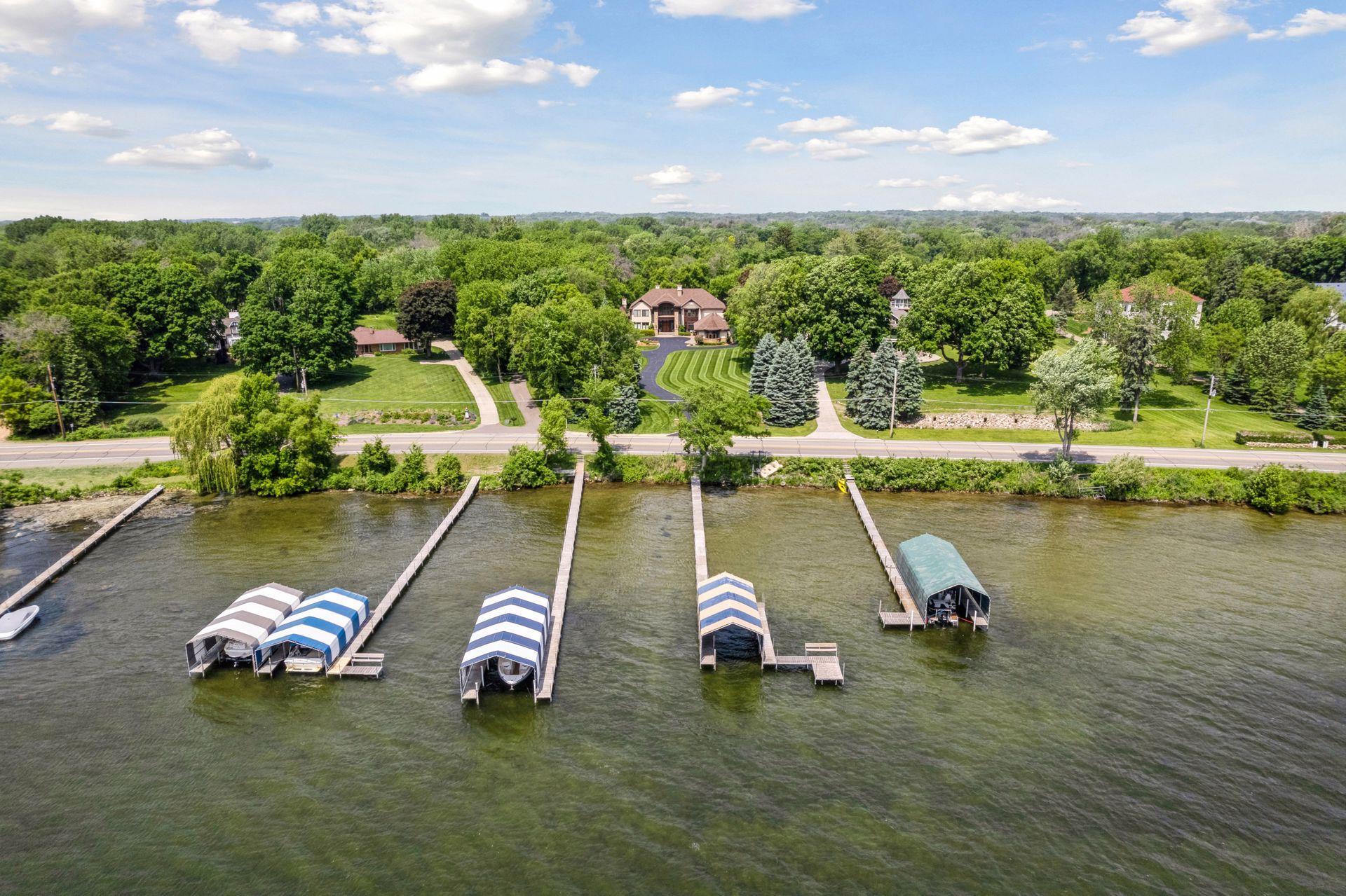1910  Shoreline Drive, Wayzata, MN