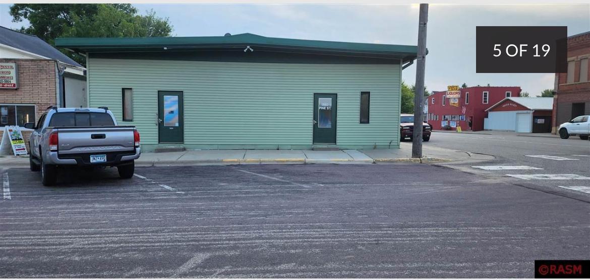 300  Pine Street, Nicollet, MN