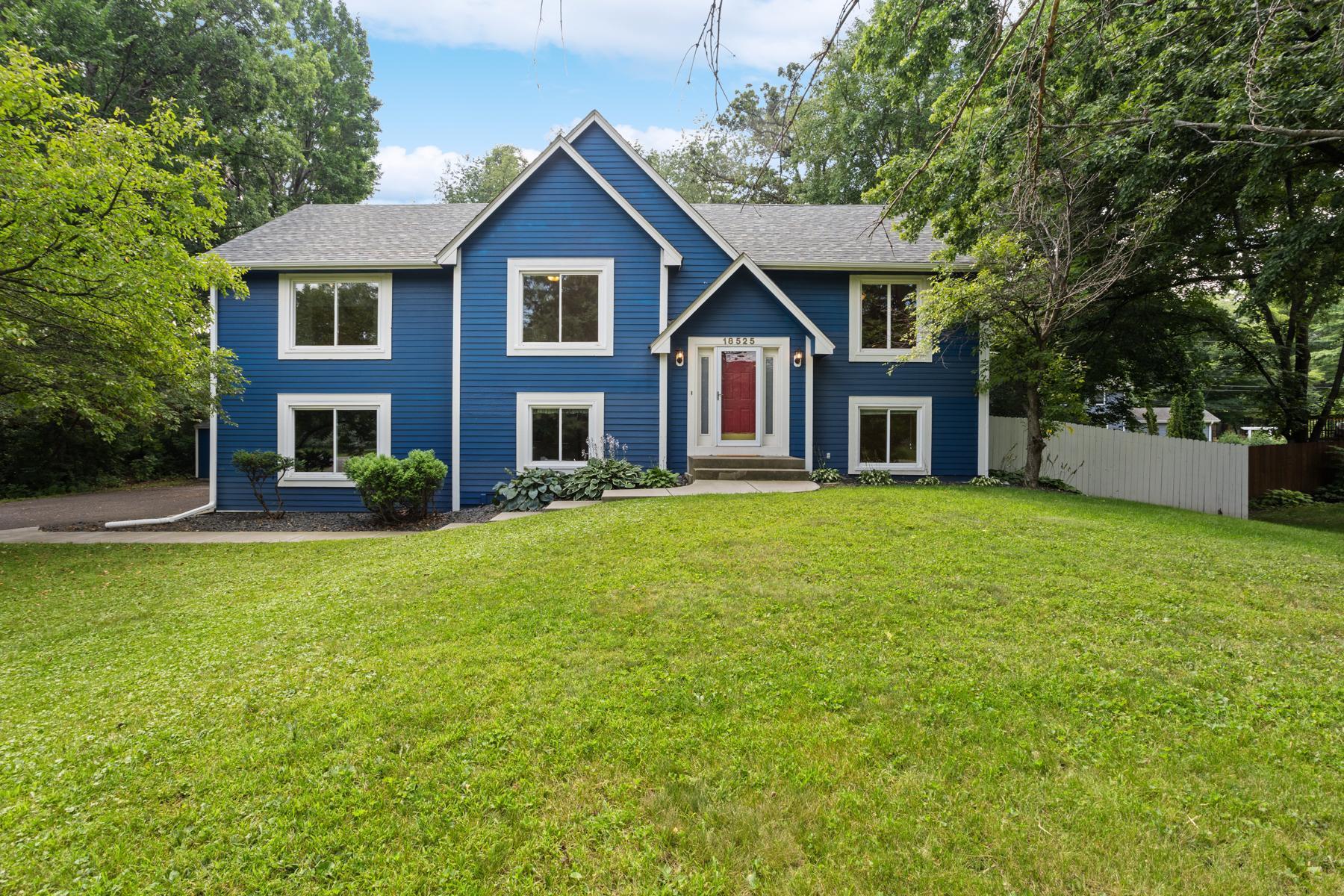 18525  Cty Road 24, Plymouth, MN