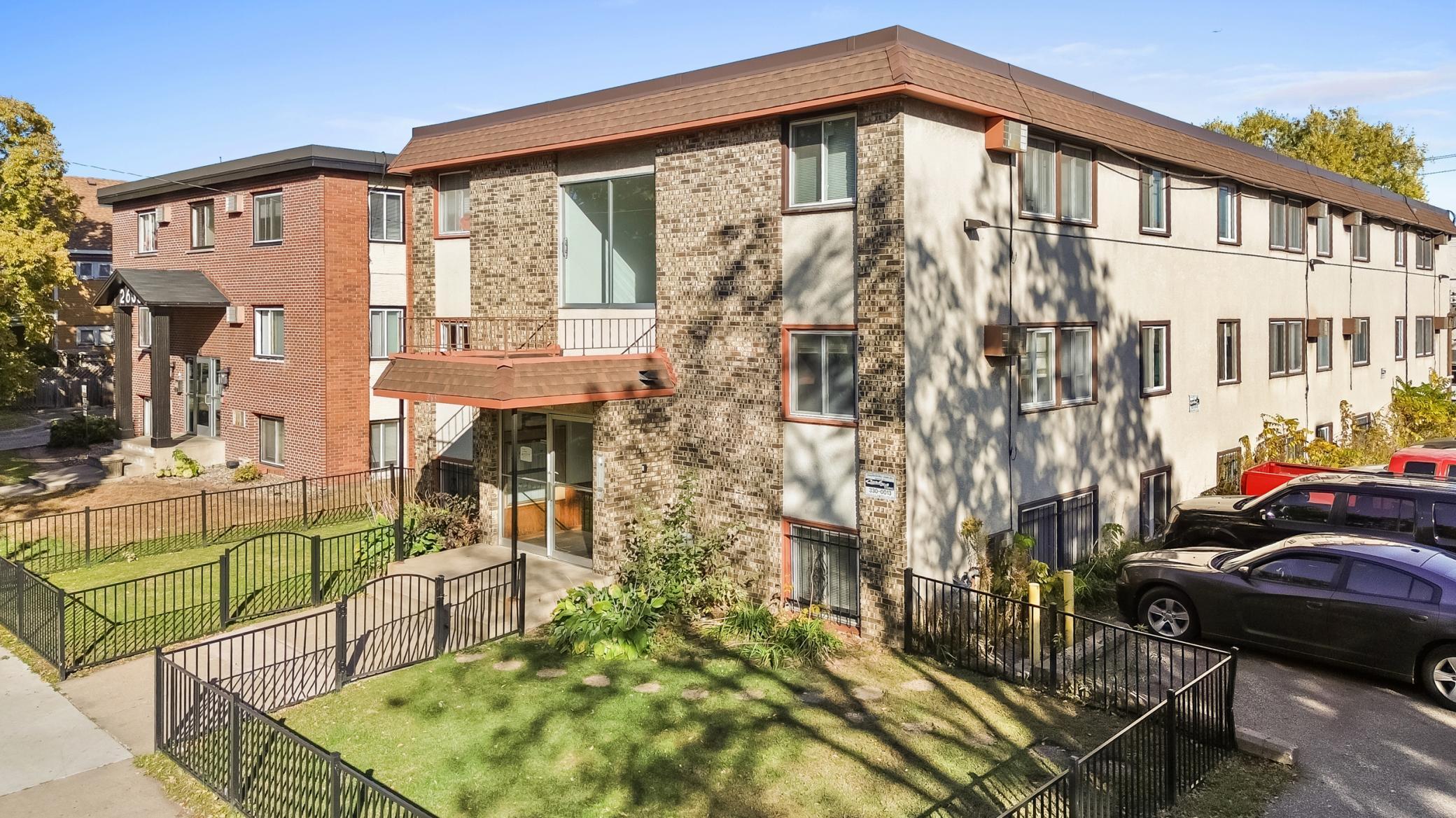 2637  Pleasant Avenue, Minneapolis, MN