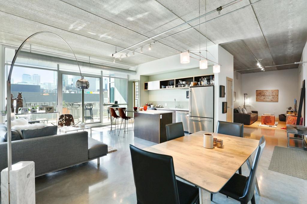 345  6th Avenue N, Minneapolis, MN