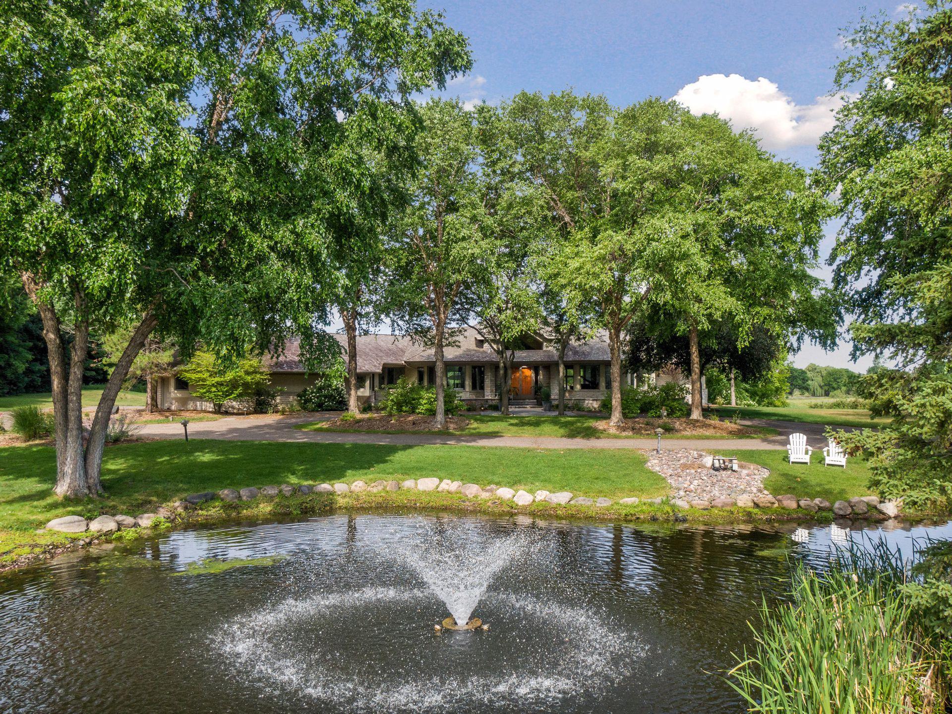 525  Navajo Road W, Medina, MN