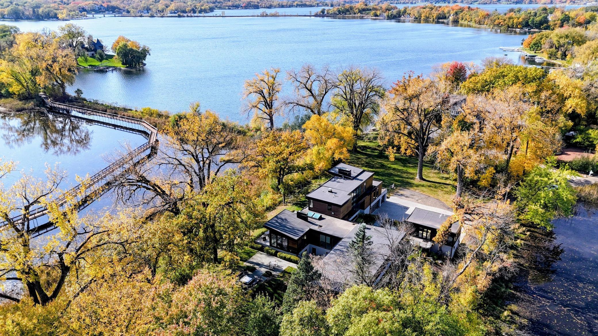 2634  Crosby Road, Wayzata, MN