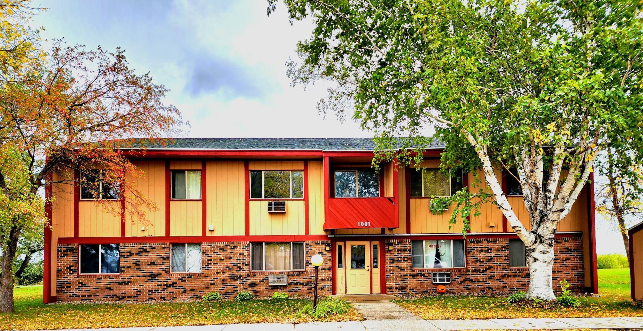 1001  Highland Ridge, Watson, MN