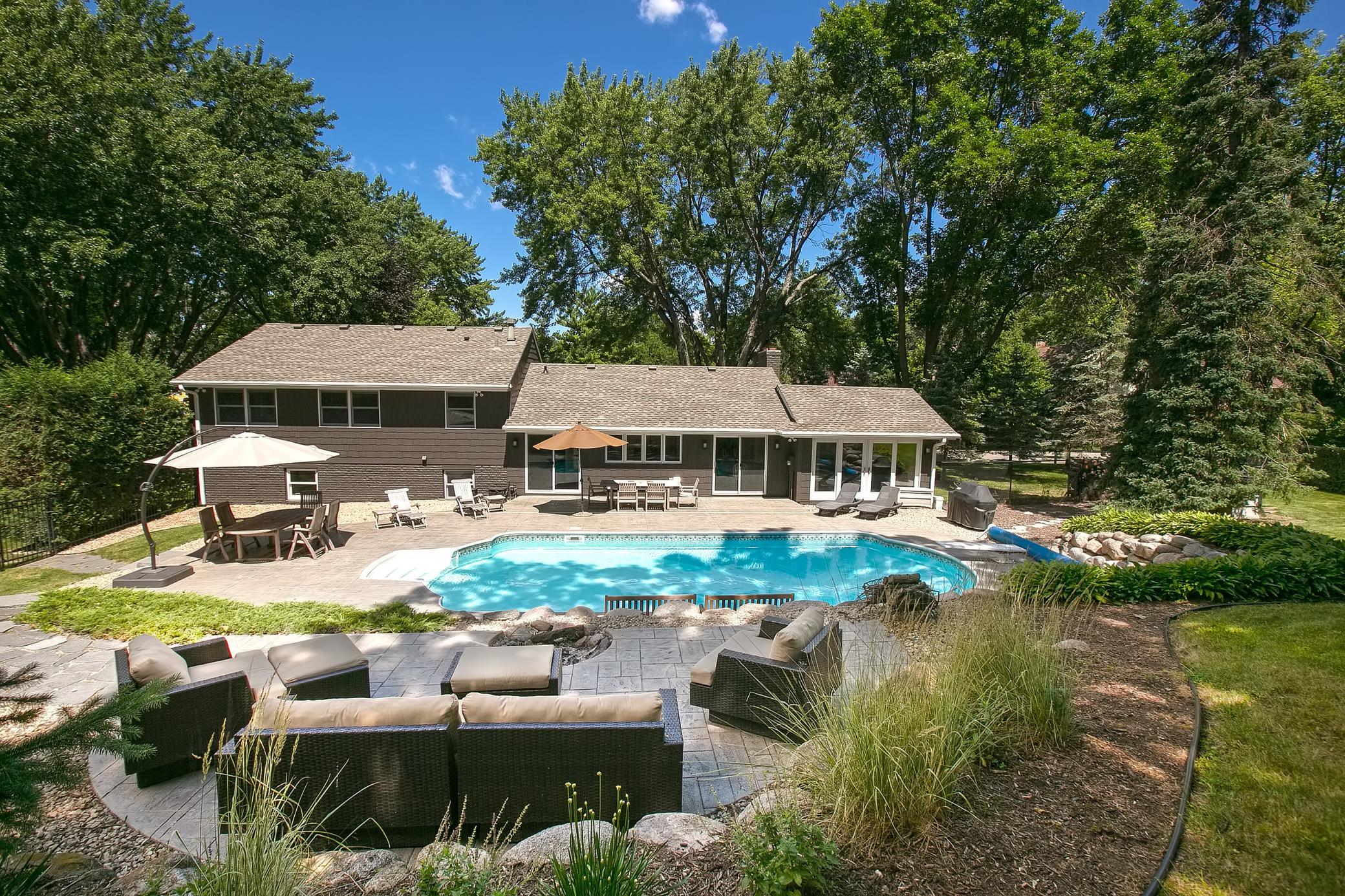 16119  Ringer Road, Minnetonka, MN