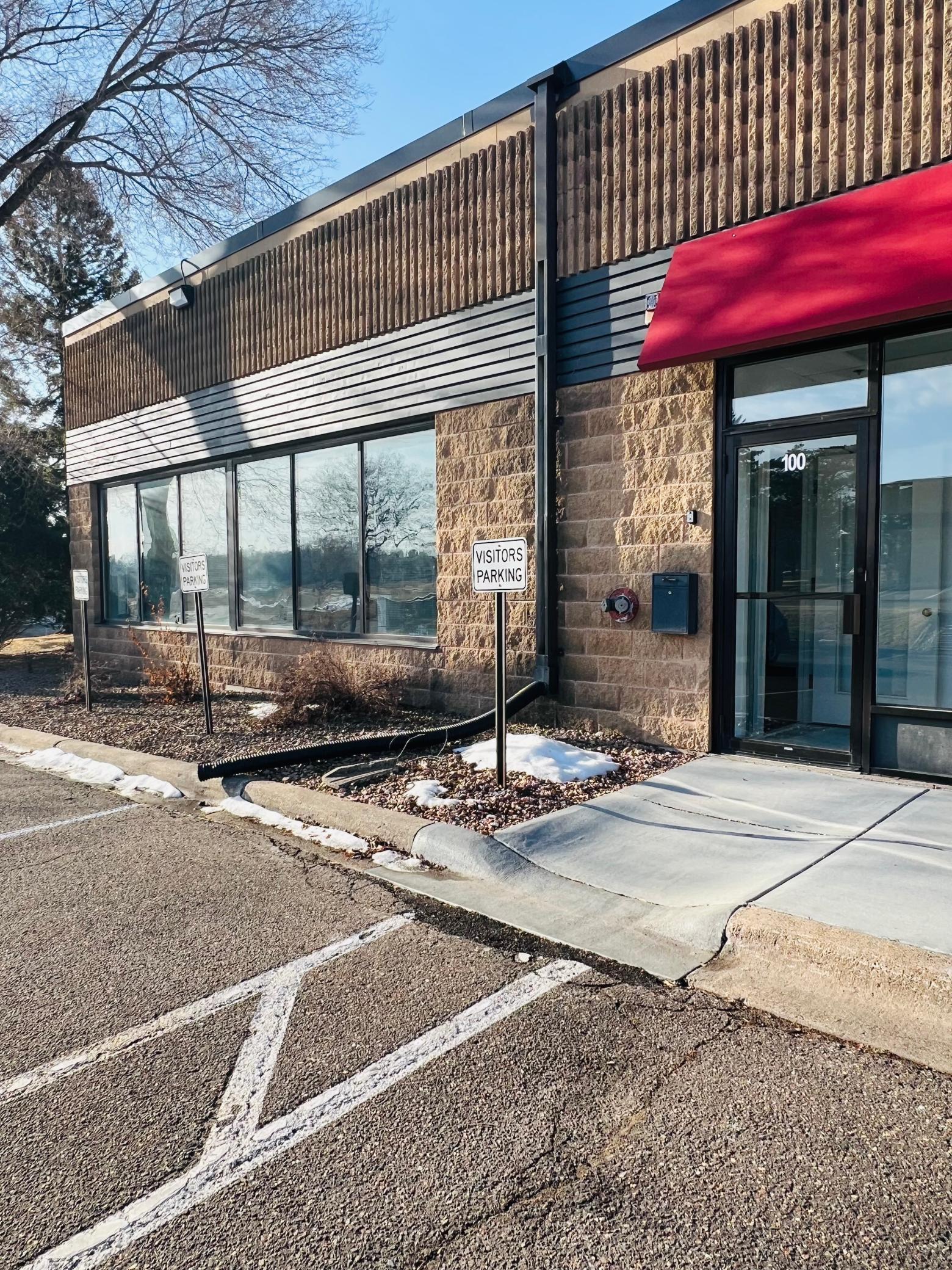 1890  Wooddale Drive, Woodbury, MN