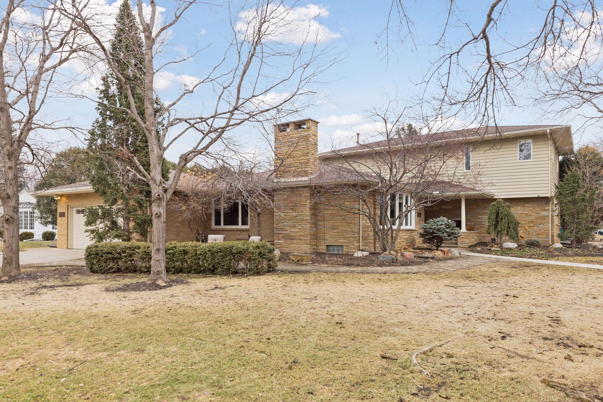 4255  Basswood Road, Saint Louis Park, MN