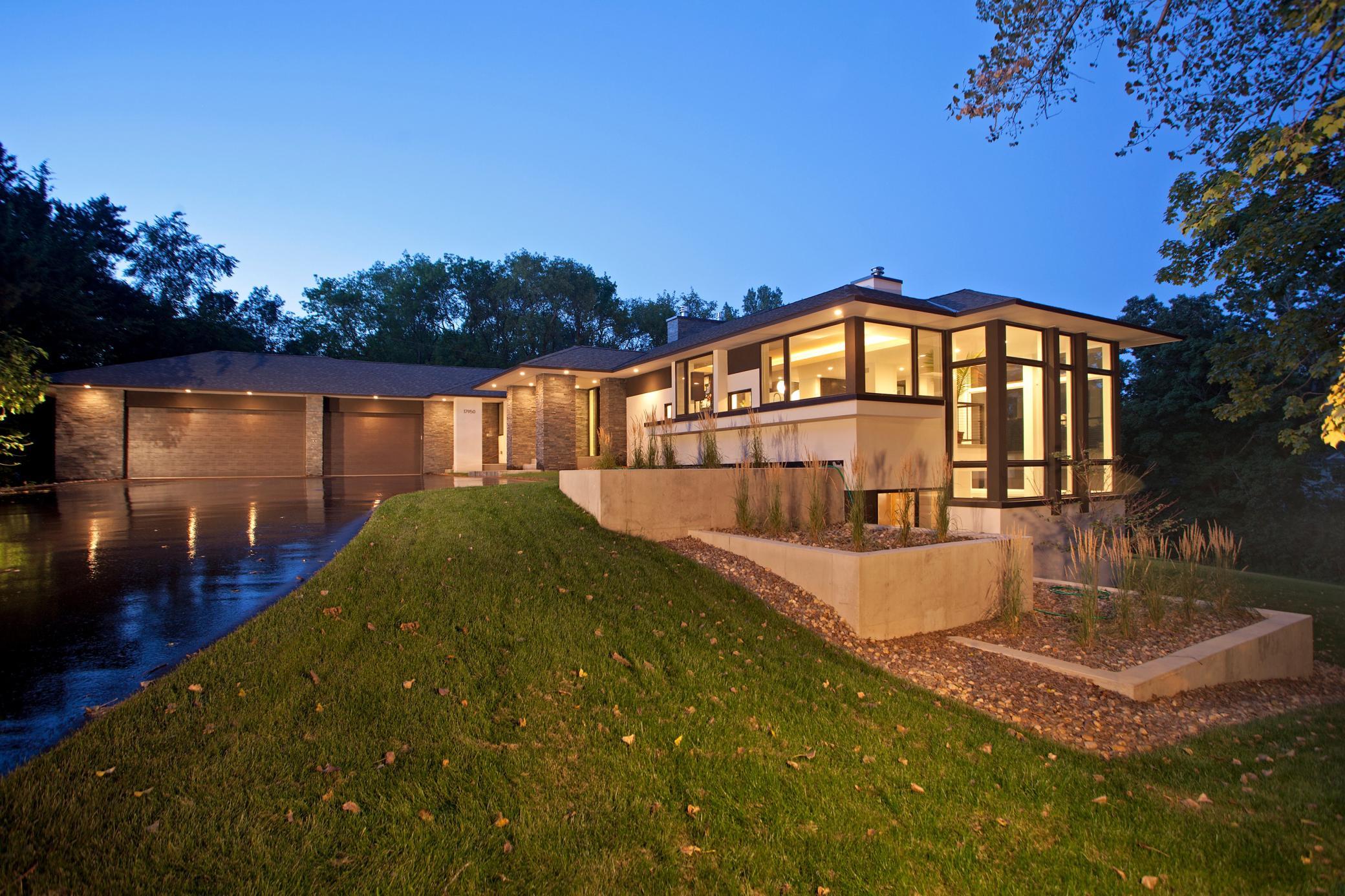 17950  Fairhomes Lane, Deephaven, MN