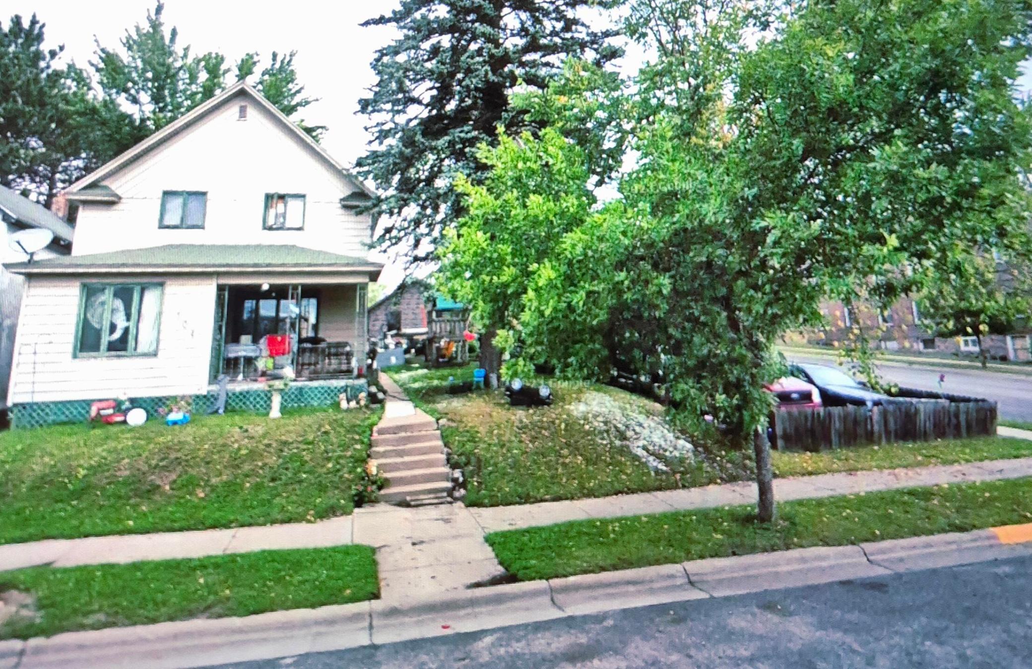 104  1st Street NW, Chisholm, MN