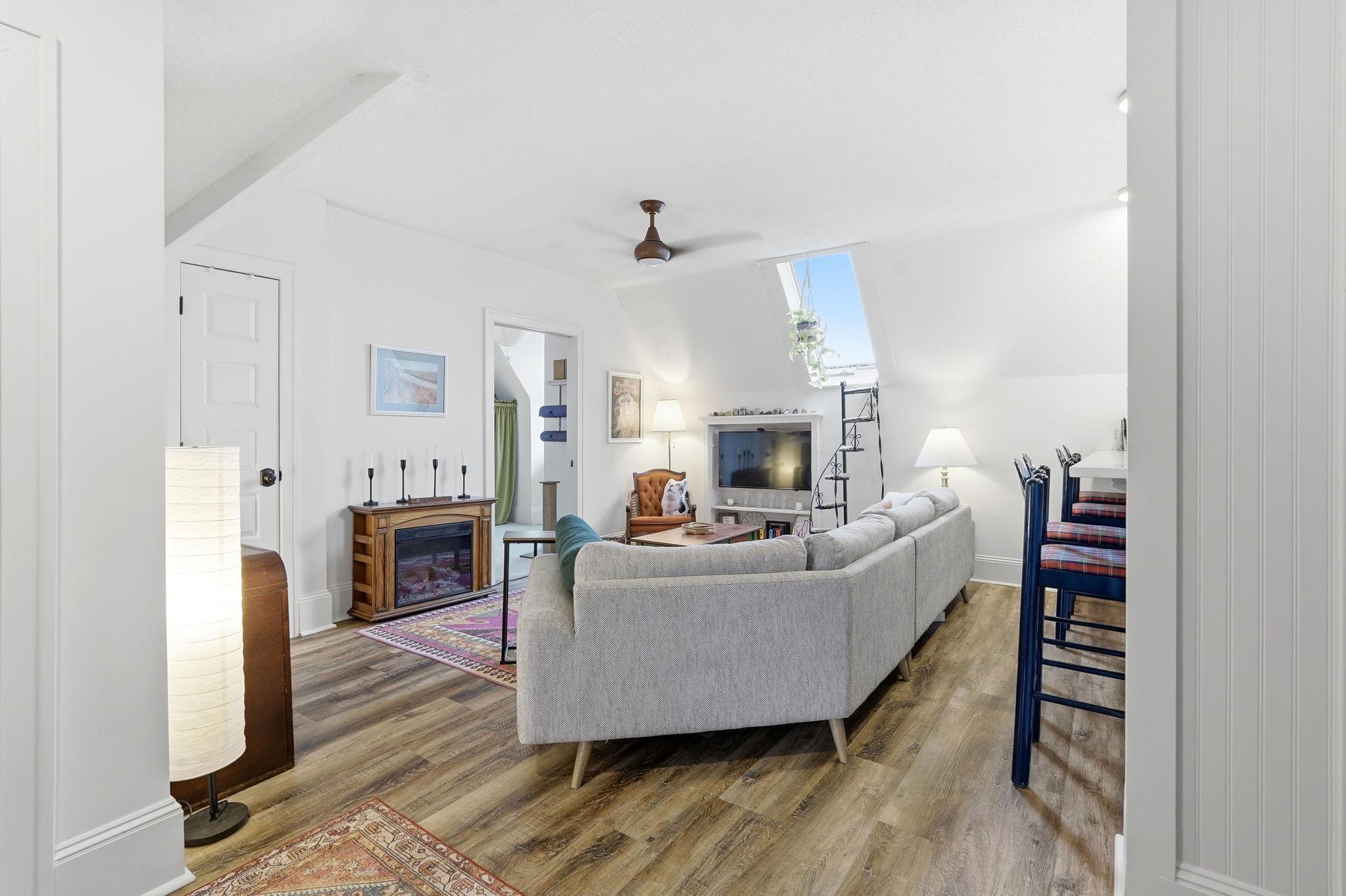 2541  Garfield Avenue, Minneapolis, MN