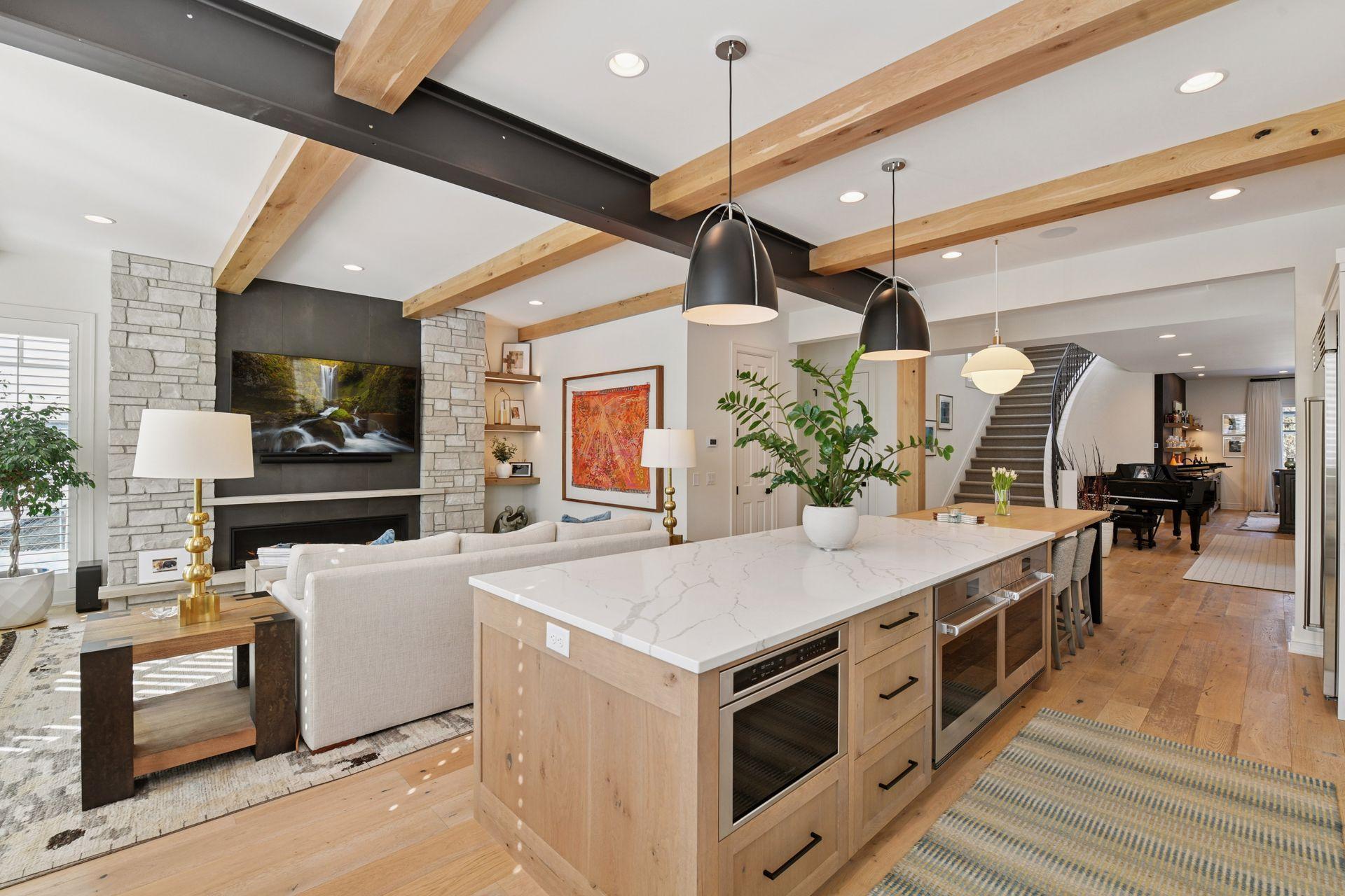 715  Rice Street E, Wayzata, MN