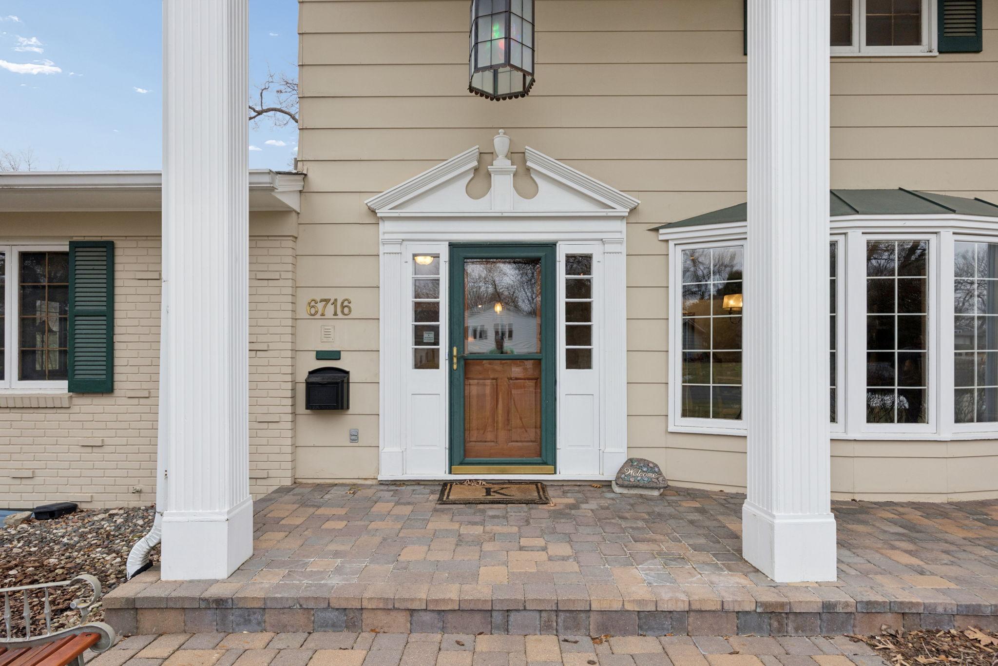 6716 W Shore Drive, Edina, MN