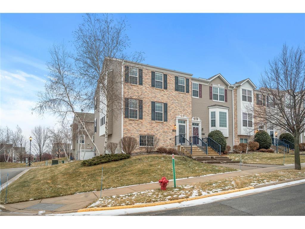 9995  Wildflower Drive, Eden Prairie, MN