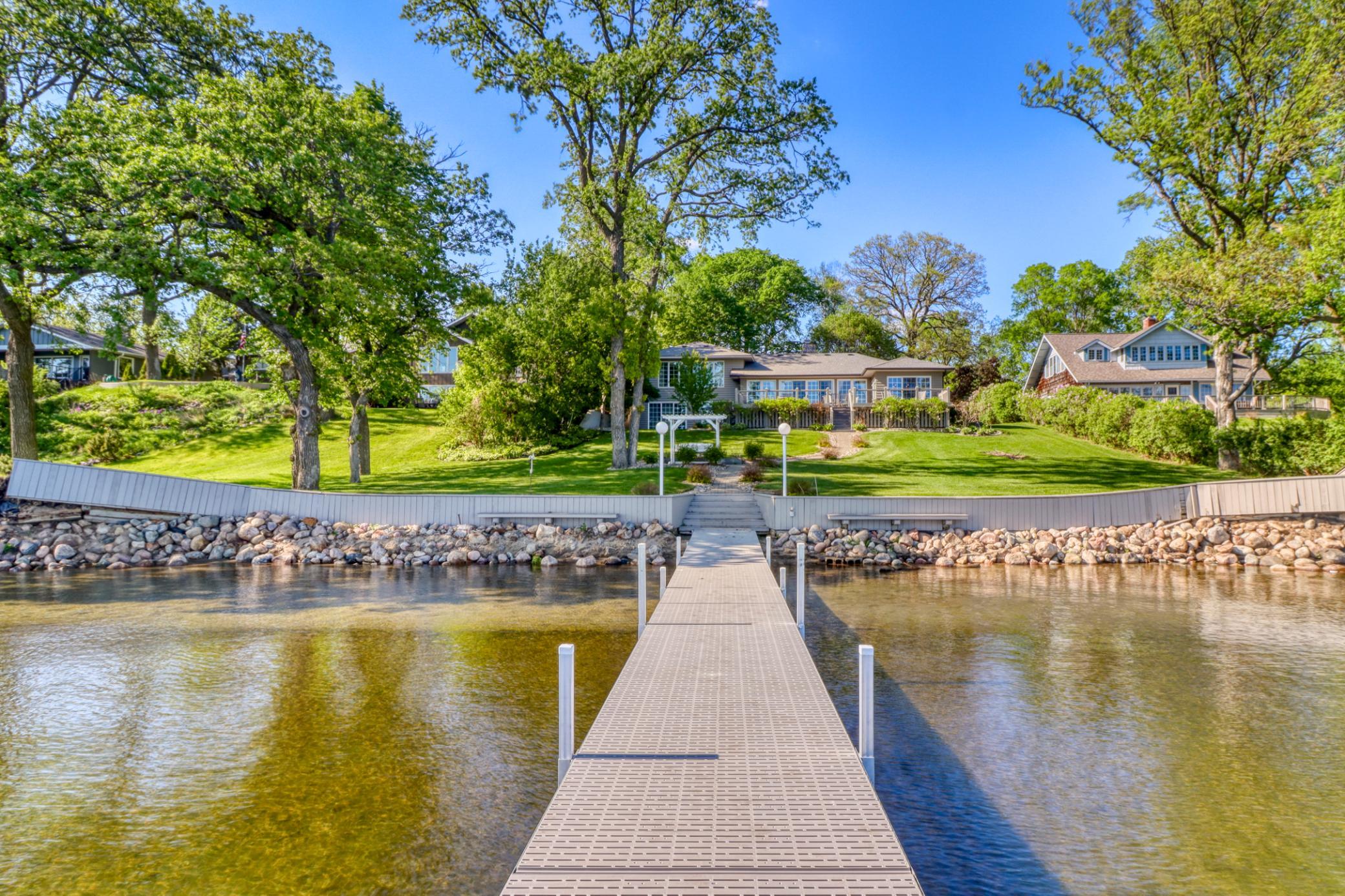 919 N Shore Drive, Detroit Lakes, MN