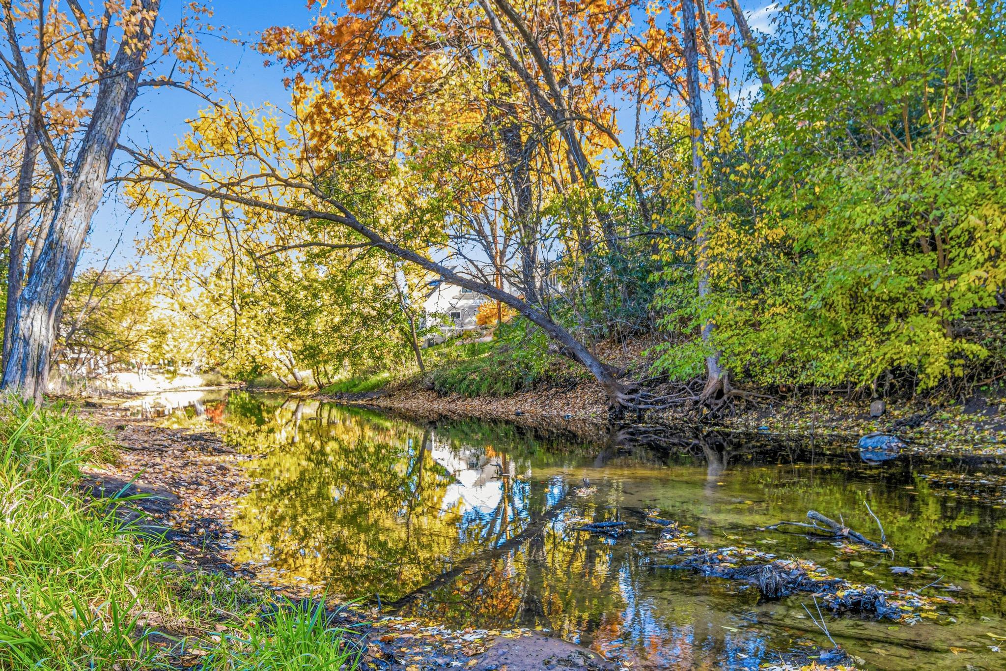 4023  Wood End Drive, Edina, MN