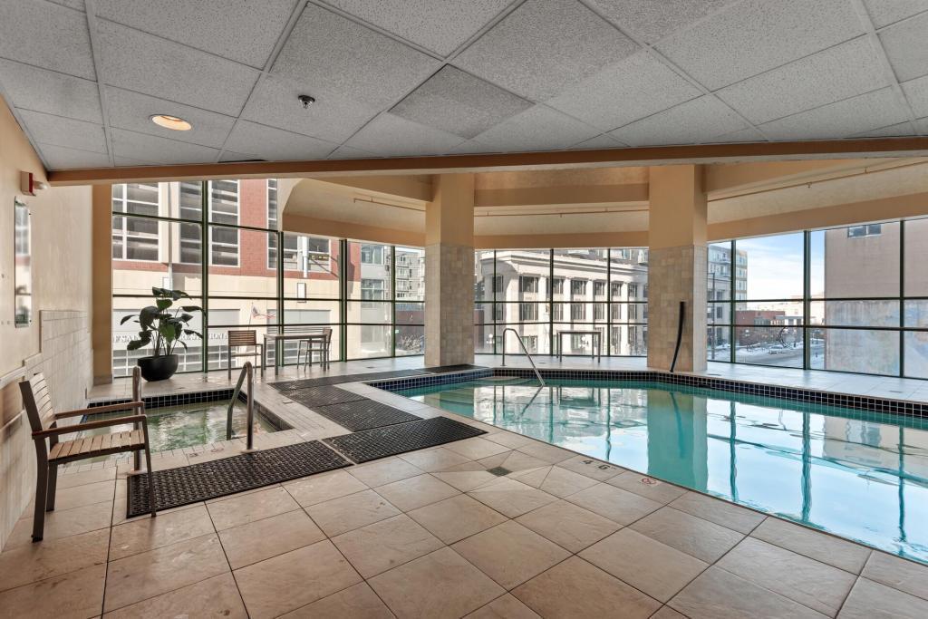 78  10th Street  E, Saint Paul, MN