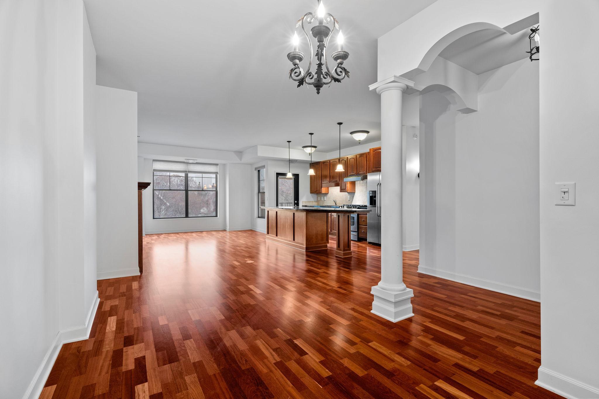 317  Groveland Avenue, Minneapolis, MN