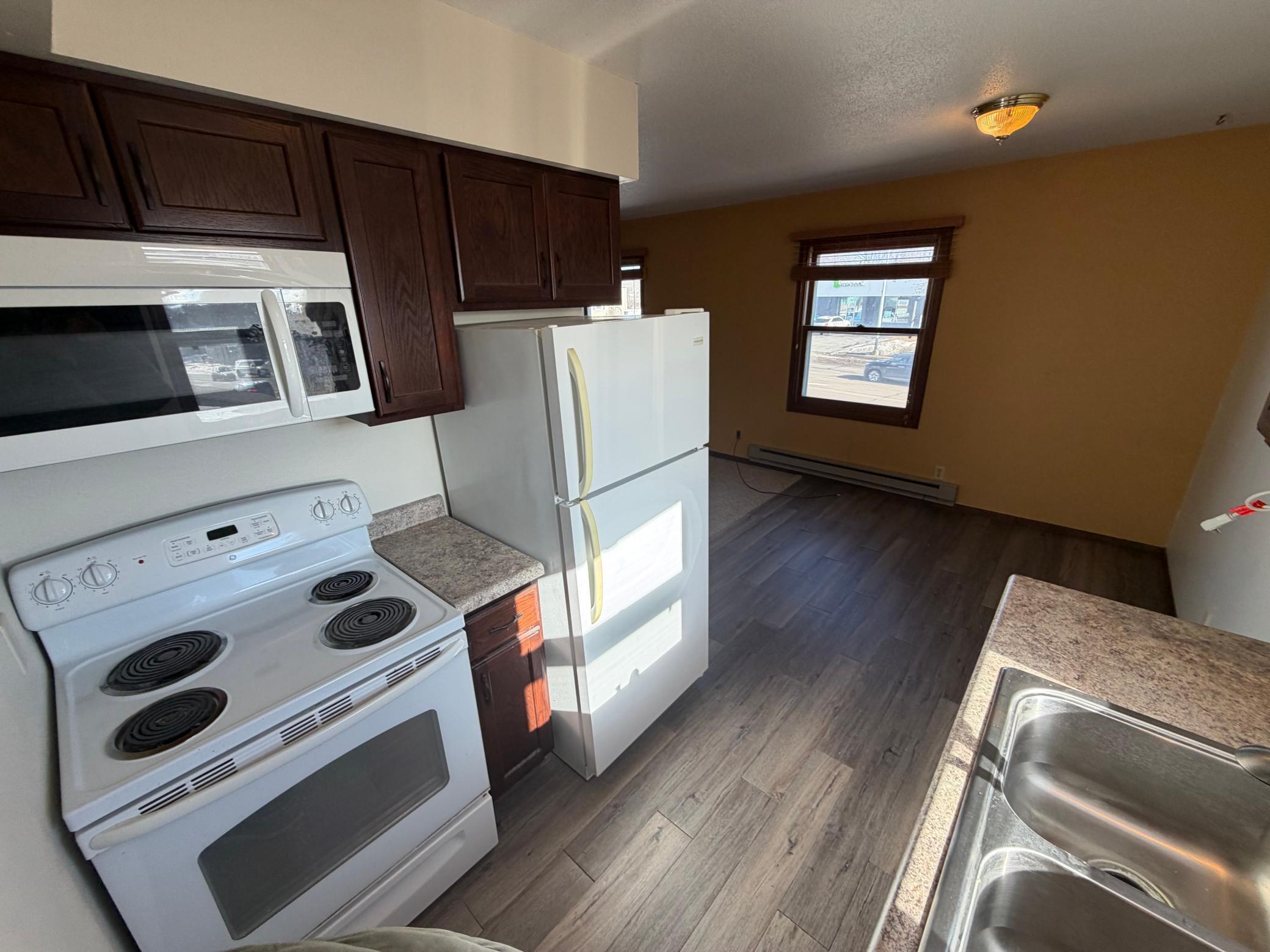 706  1st Street S, Willmar, MN