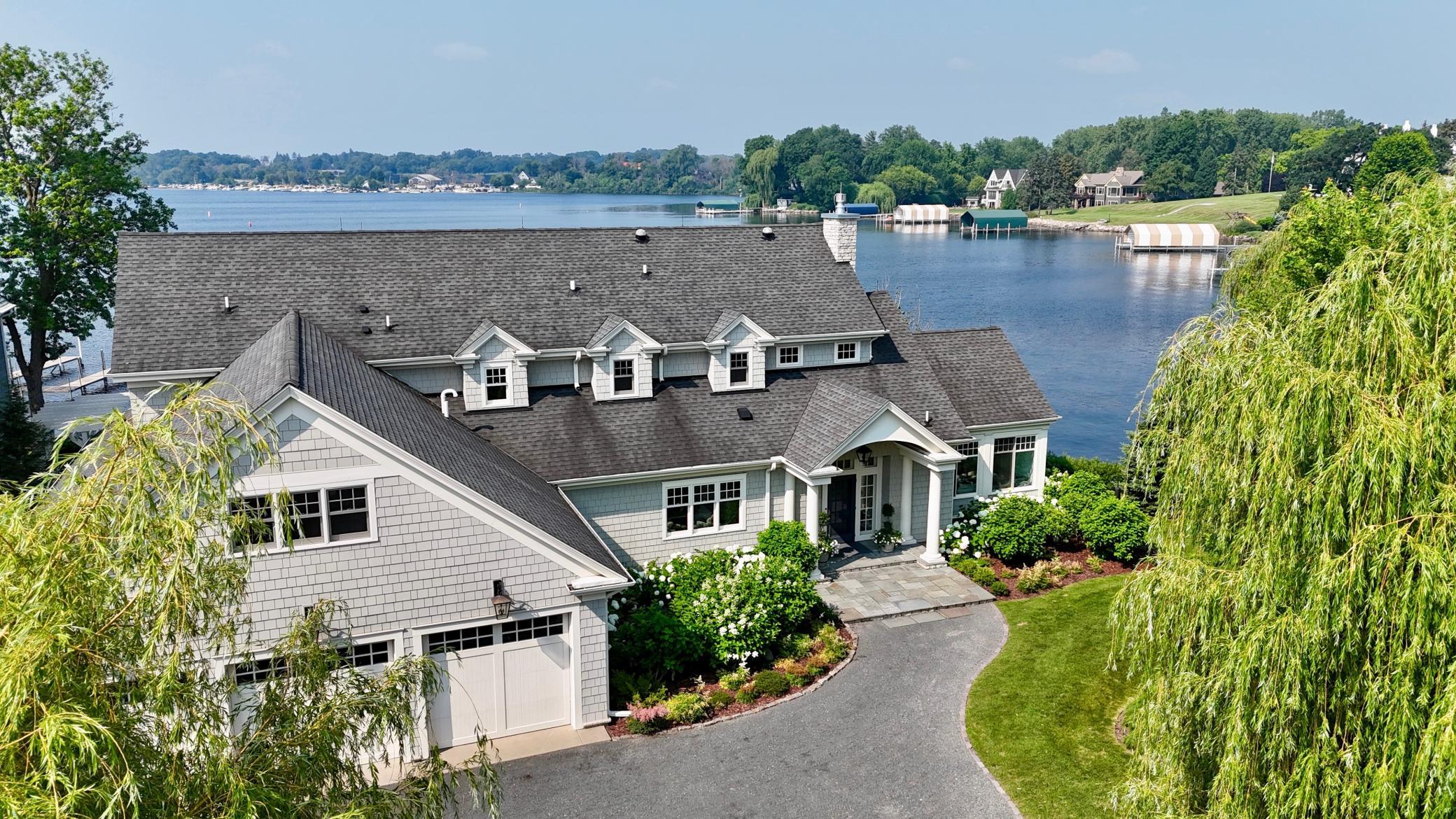 1105  Ferndale Road W, Wayzata, MN