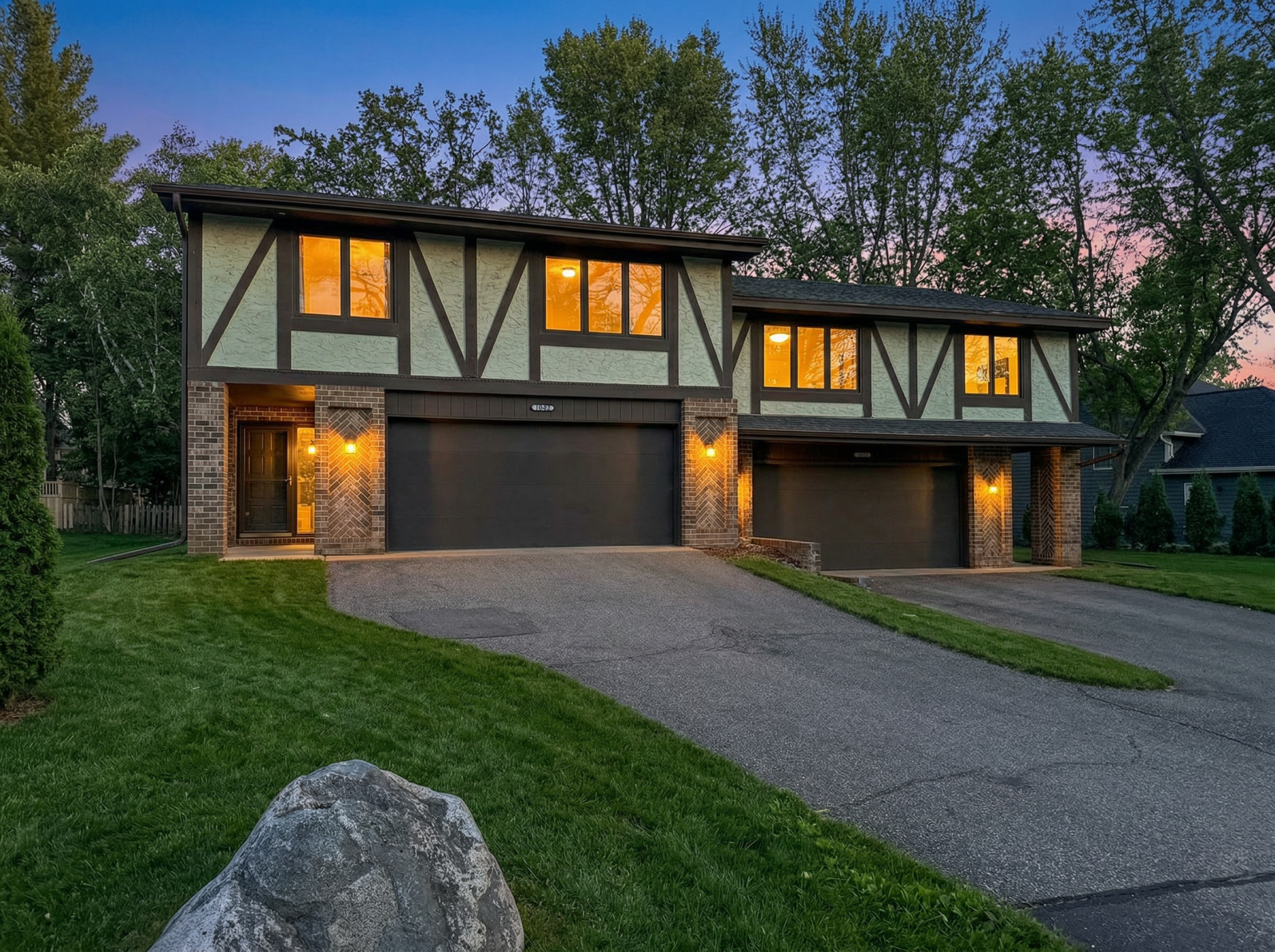 1042 E Circle Drive E, Wayzata, MN