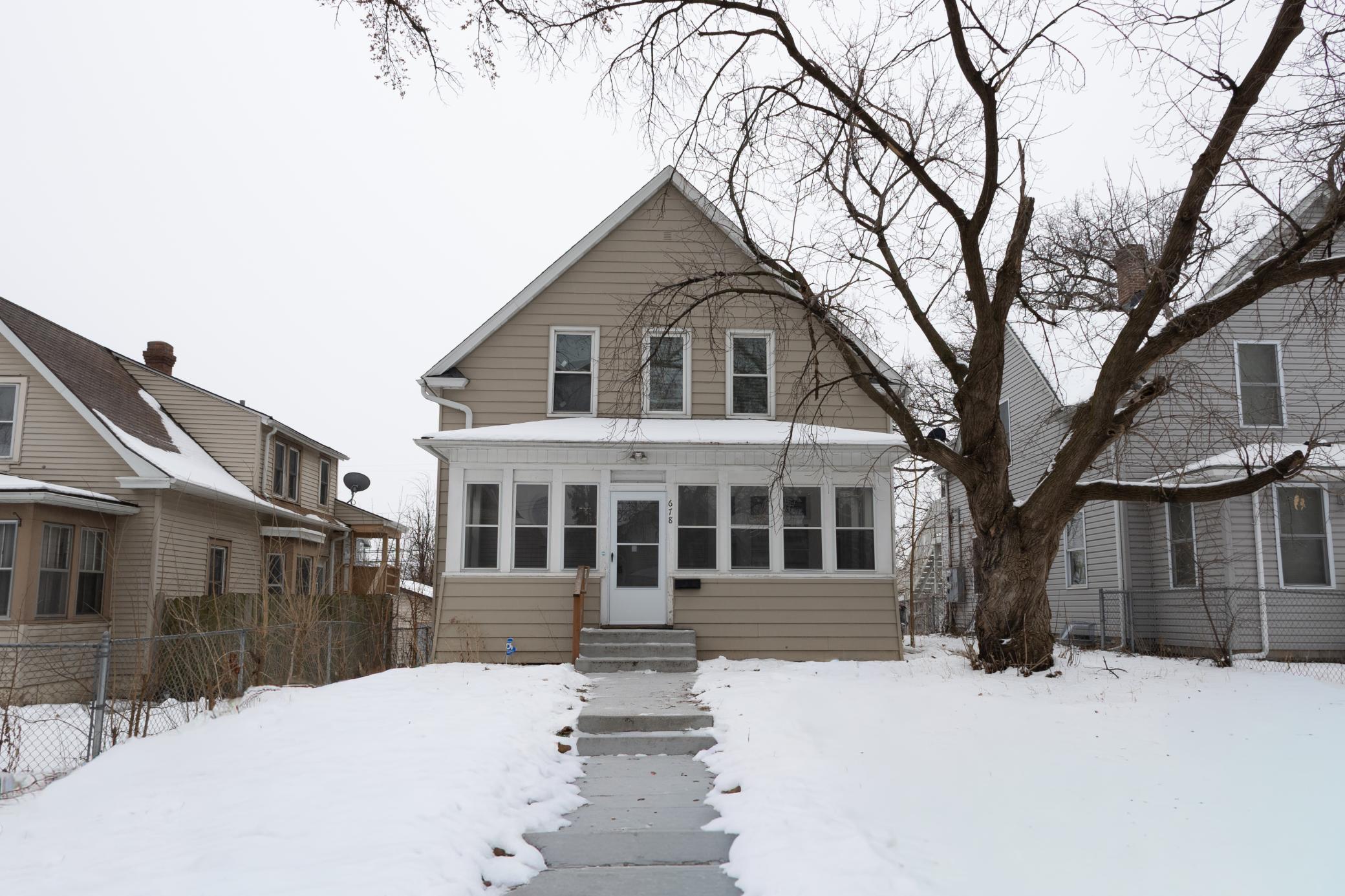 678  Hawthorne Avenue East, Saint Paul, MN