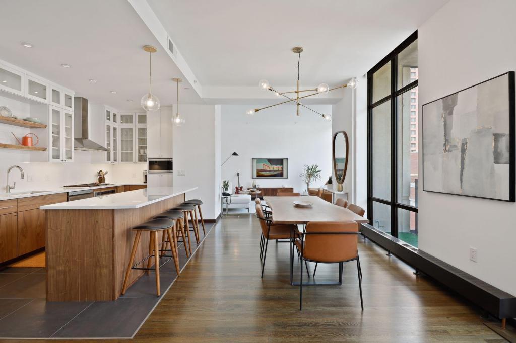 201 S 11th St, Minneapolis, MN