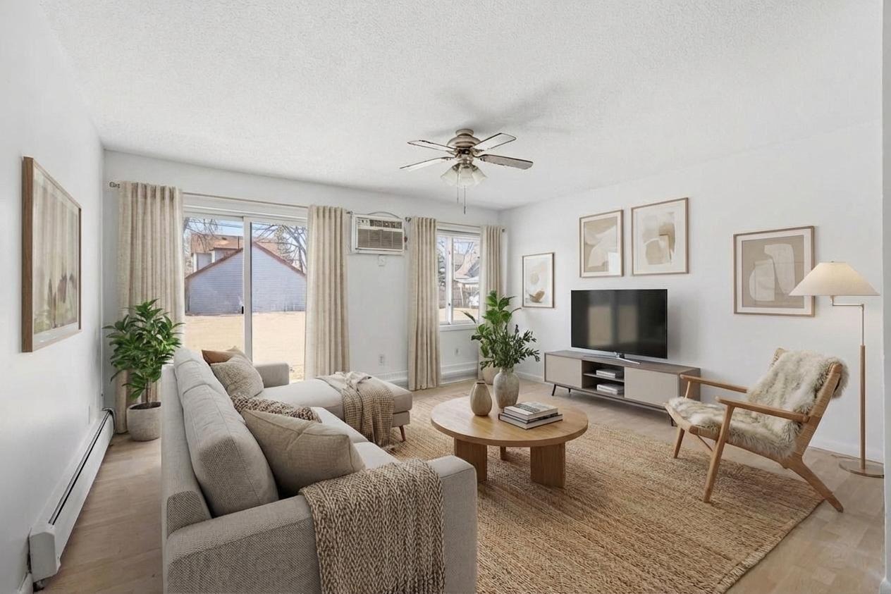 2740  Pleasant Ave, Minneapolis, MN