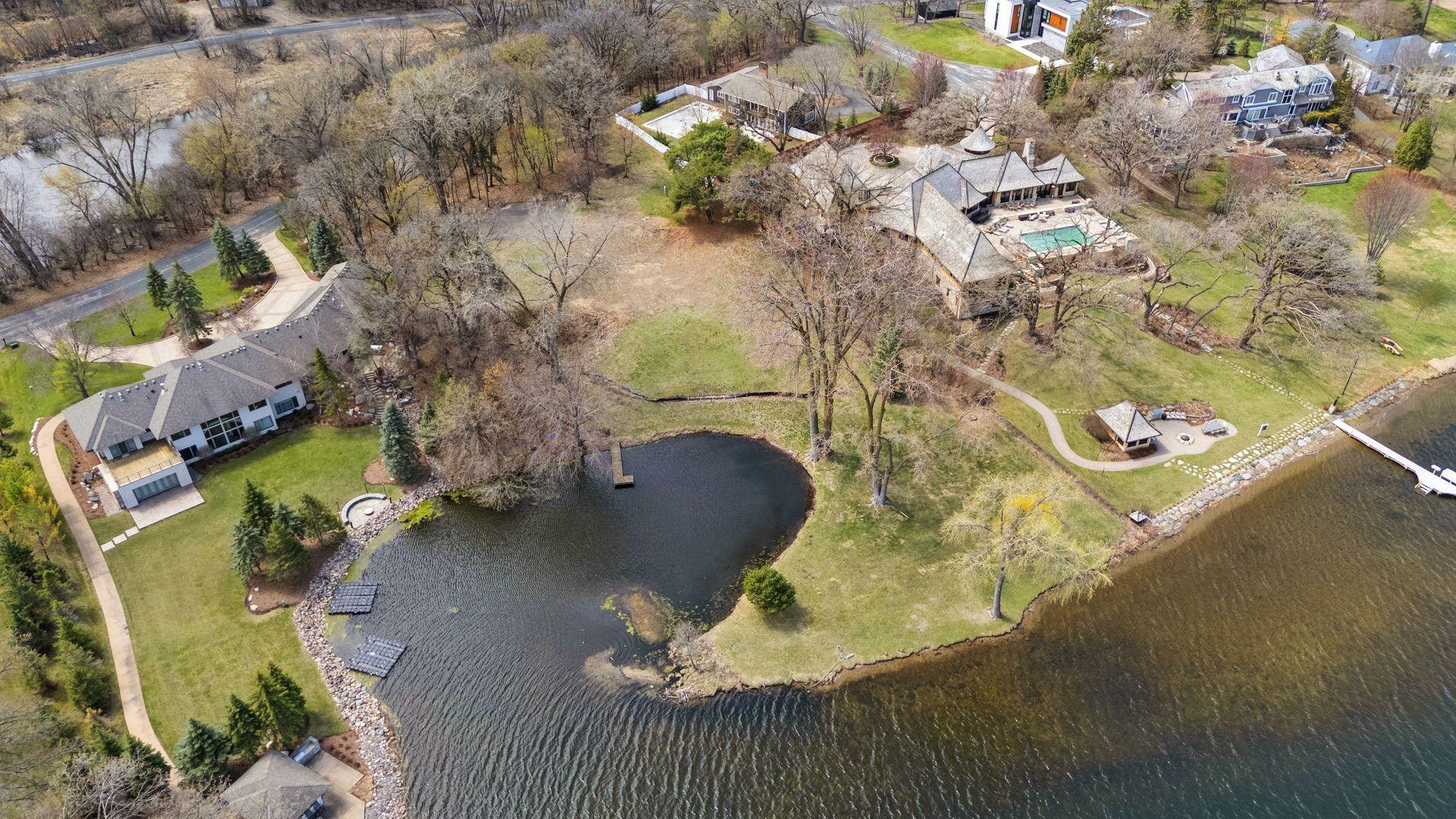 6851  Beach Road, Eden Prairie, MN