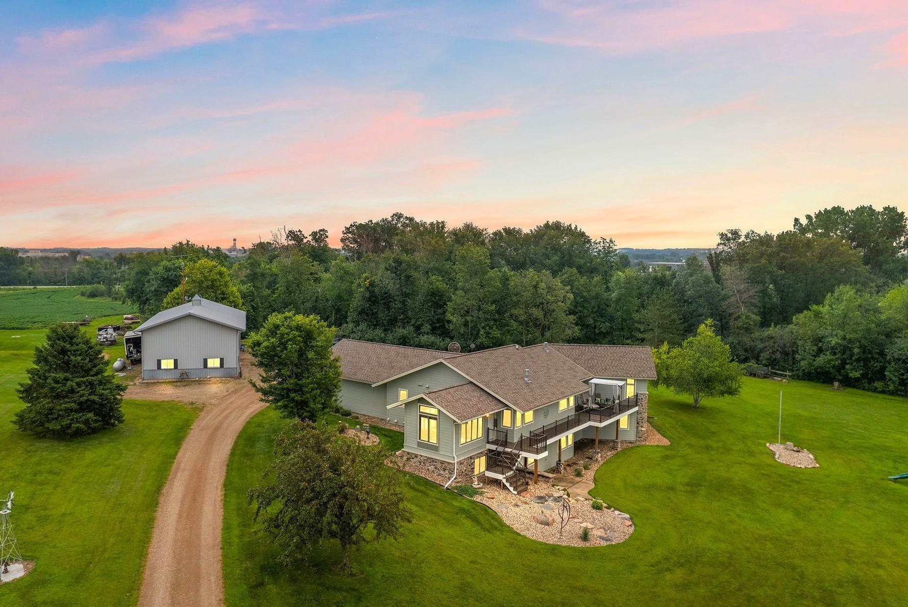 2312  Becker Trail, Faribault, MN