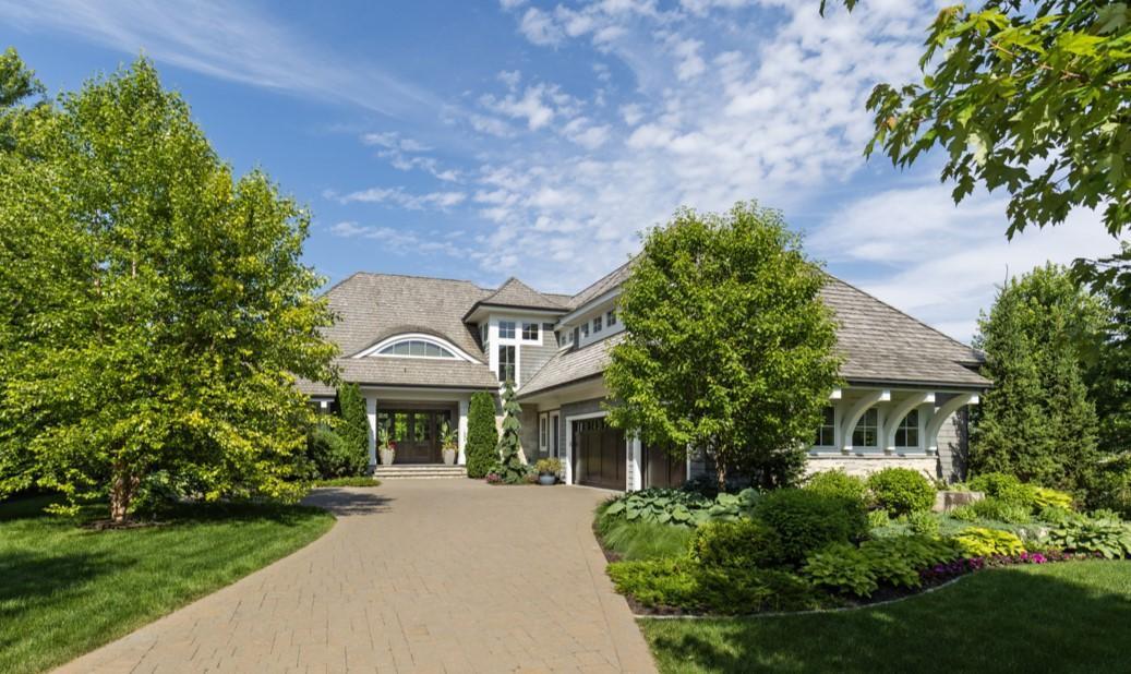 1595  Locust Hills Circle, Wayzata, MN