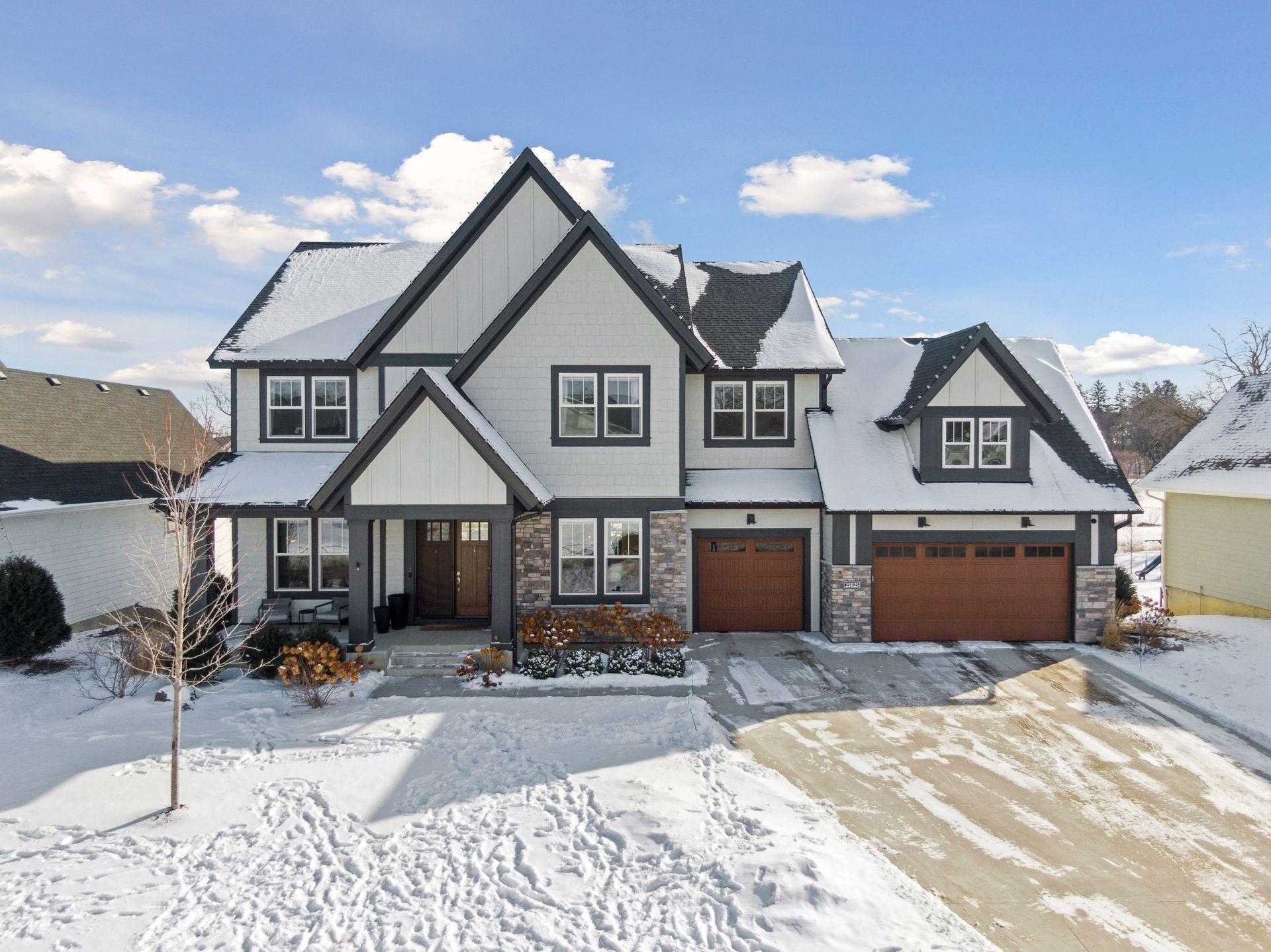 25025  Bentgrass Way, Shorewood, MN