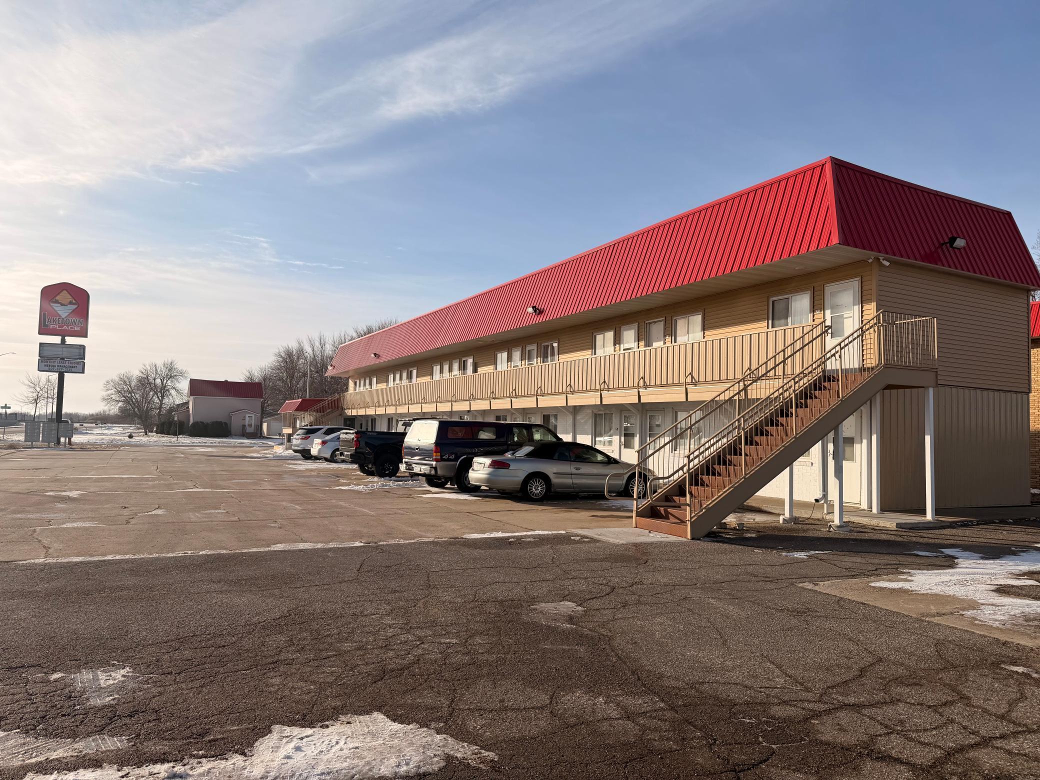 1923  Dover Street, Worthington, MN