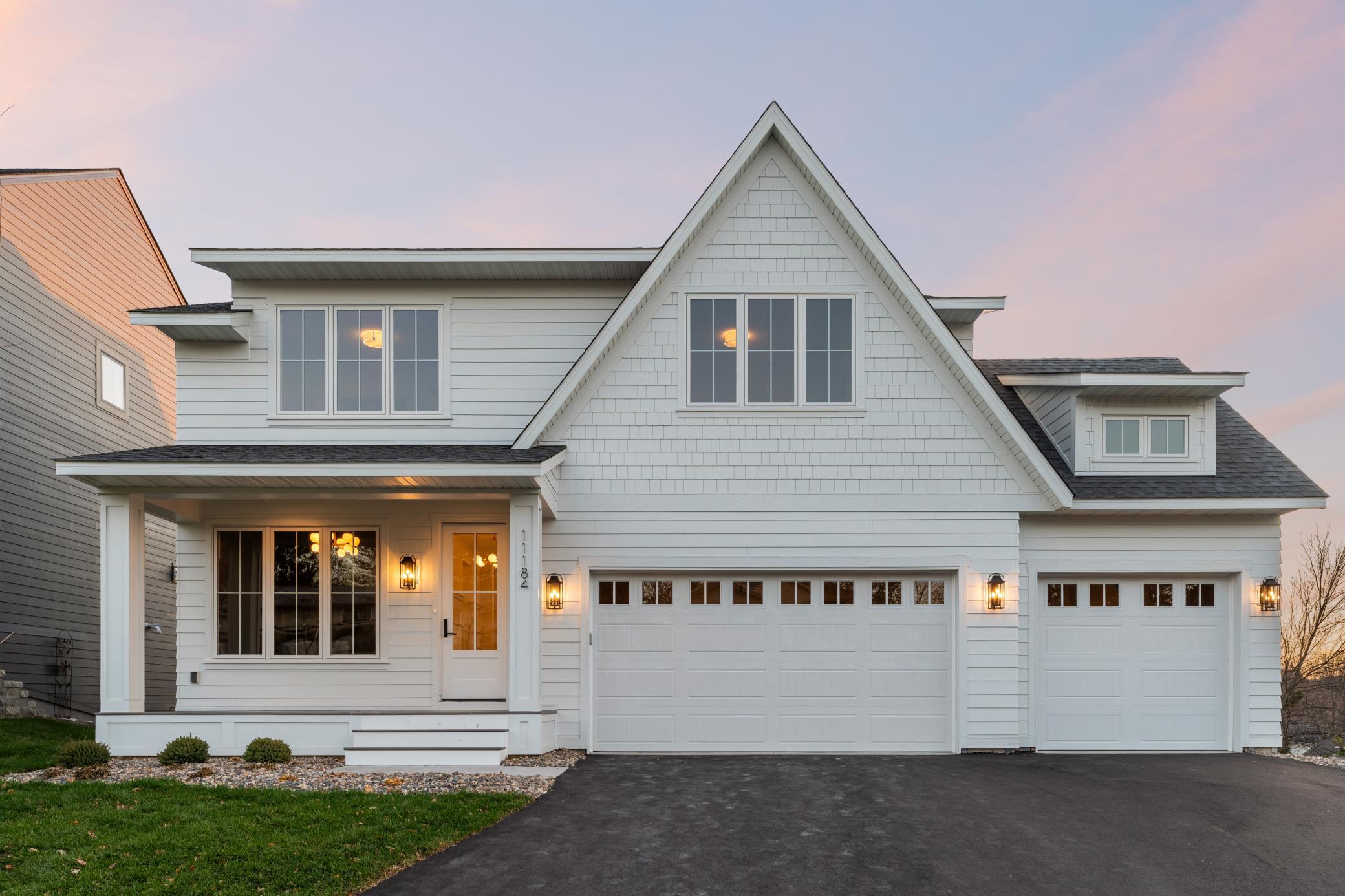 755  Ensconced Way, Chaska, MN