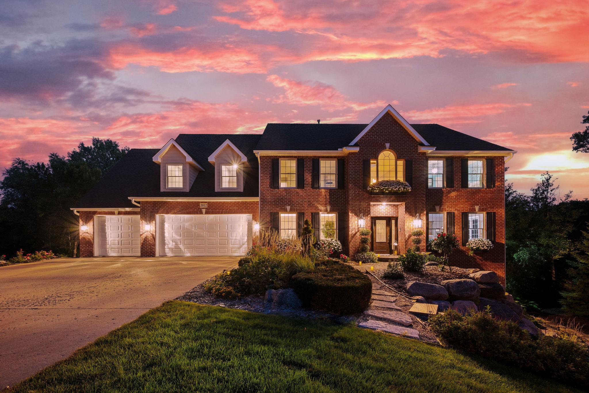 2012  Pine Ridge Drive, West Saint Paul, MN