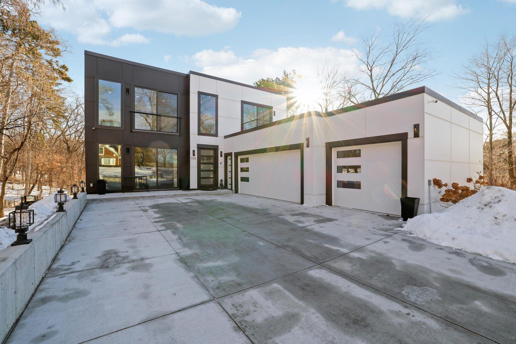 1125  Tyrol Trail, Golden Valley, MN