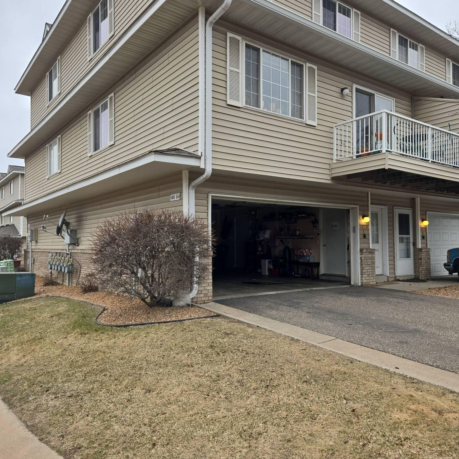 1613  County Road D  E, Maplewood, MN